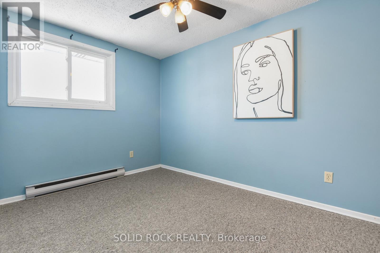 54 / 56 William Street W Property Photo 7