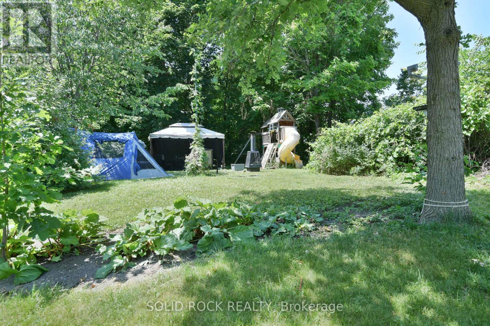 54 / 56 William Street W Property Photo 9