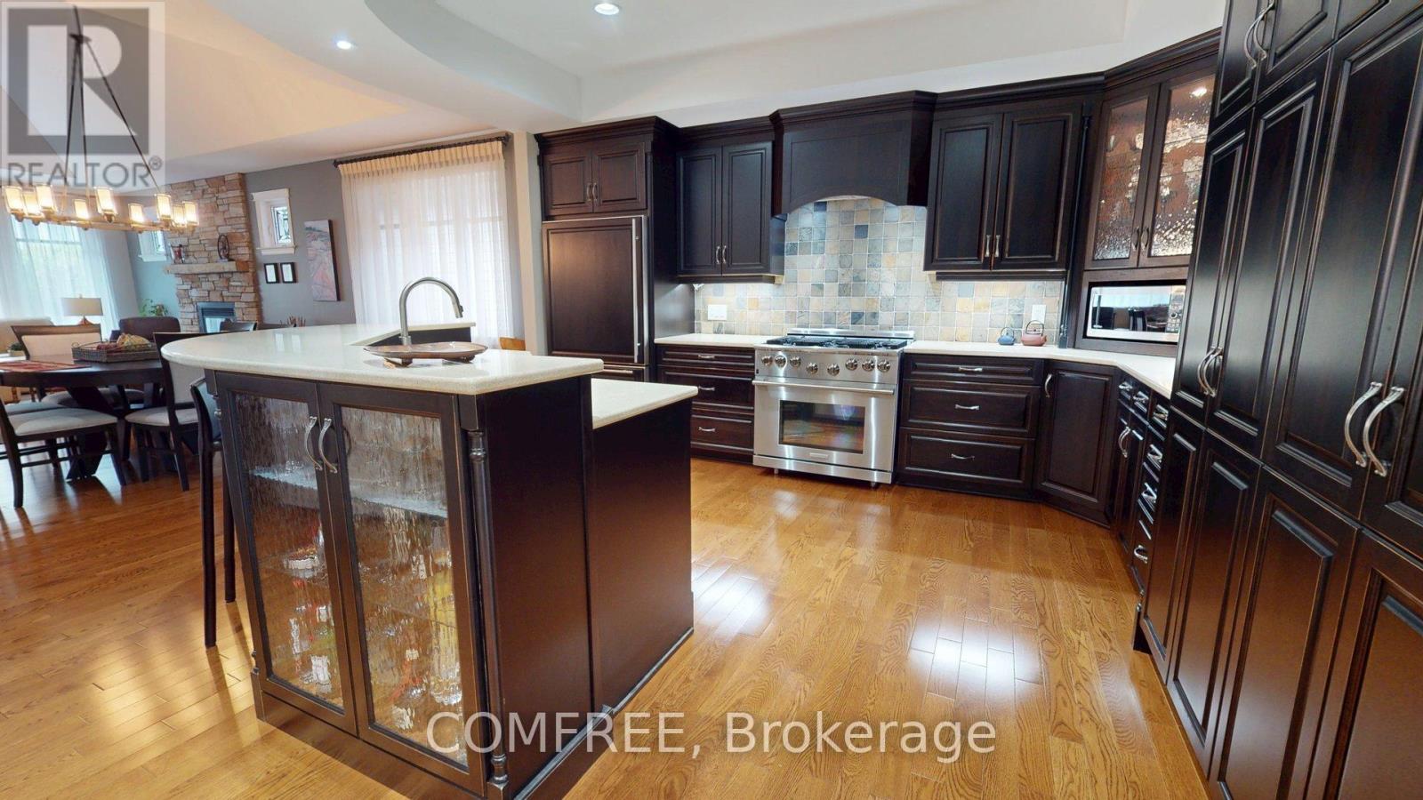 176 Solera Circle Property Photo 2