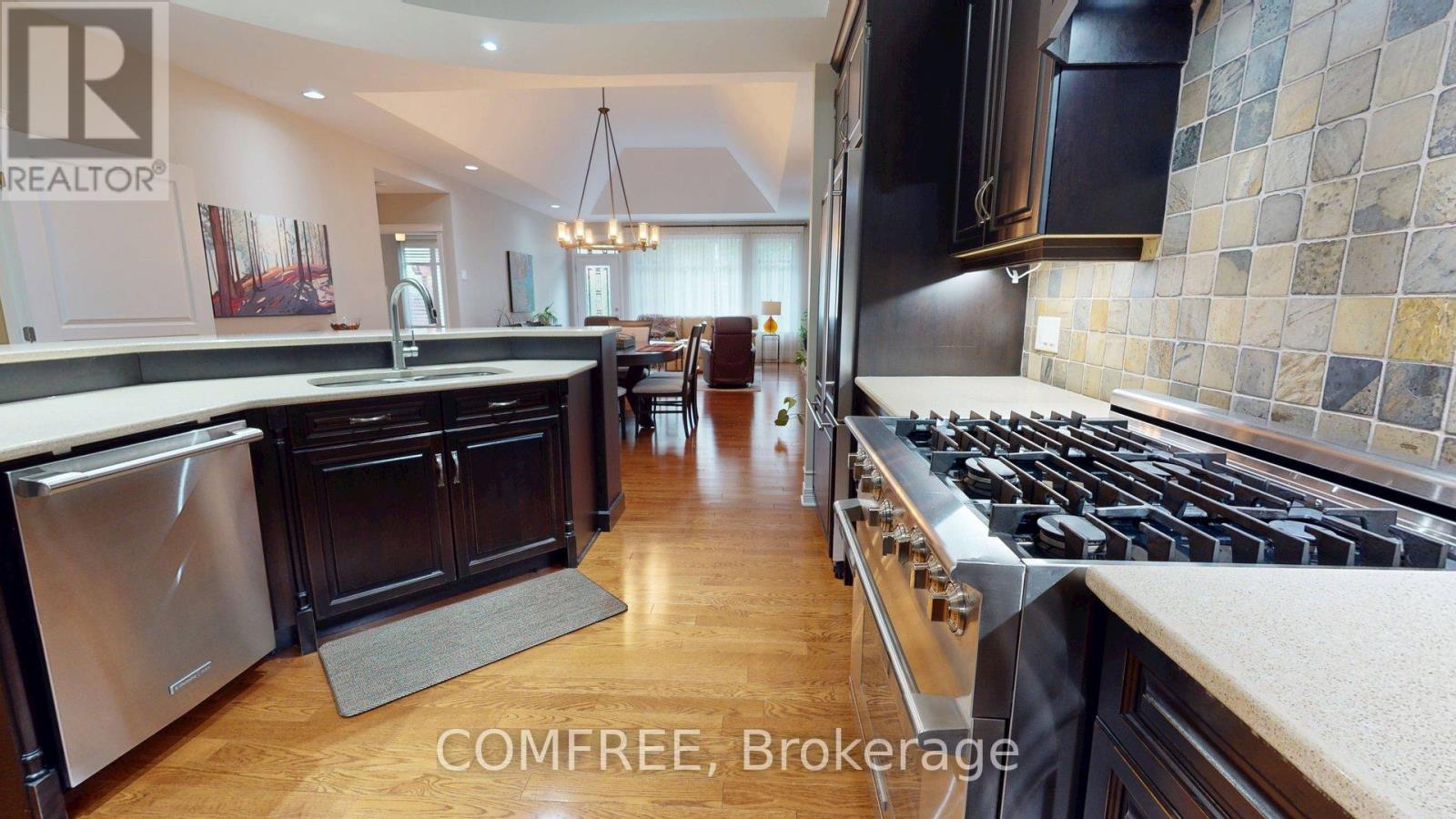 176 Solera Circle Property Photo 3