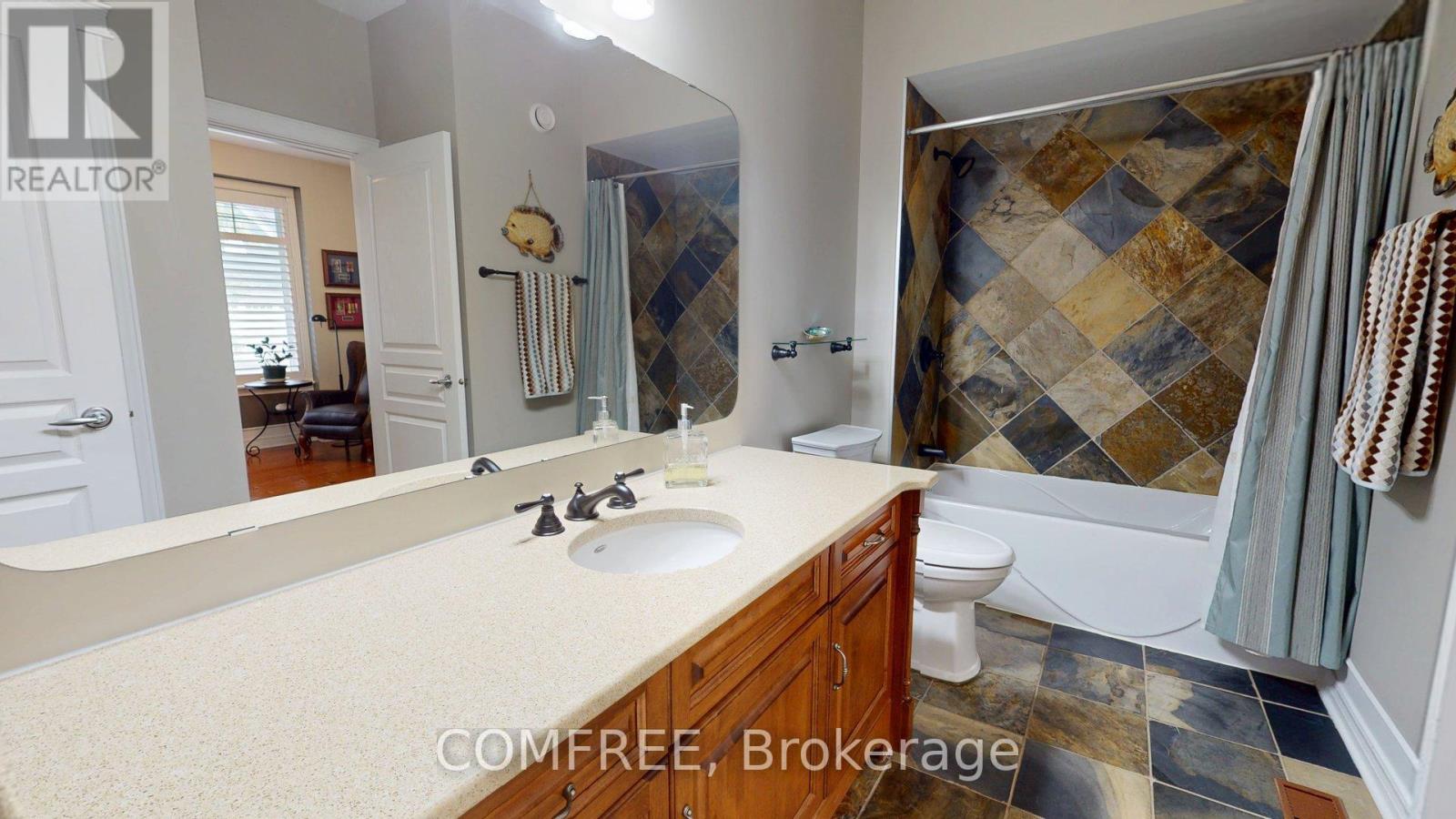 176 Solera Circle Property Photo 14