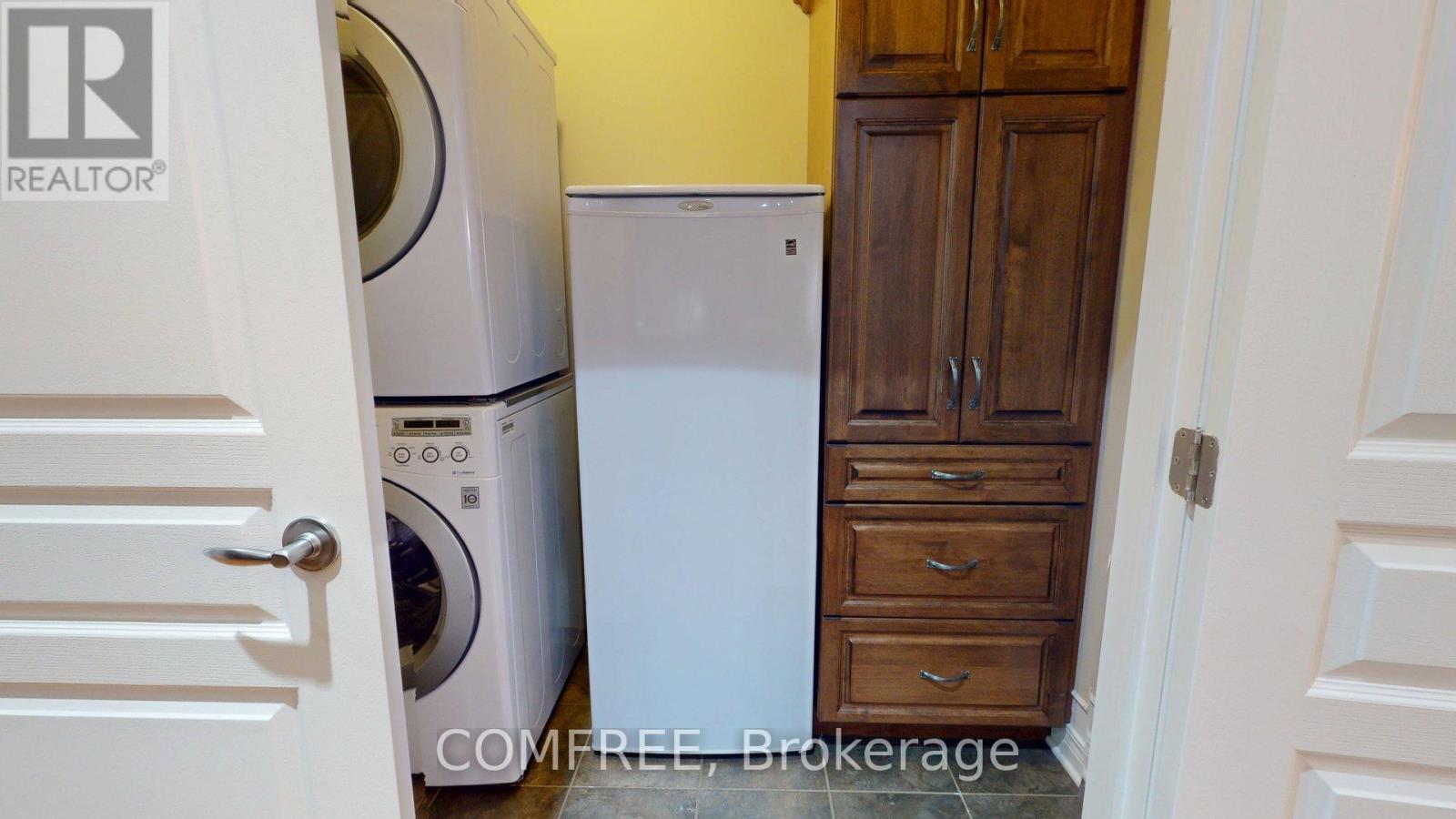 176 Solera Circle Property Photo 16