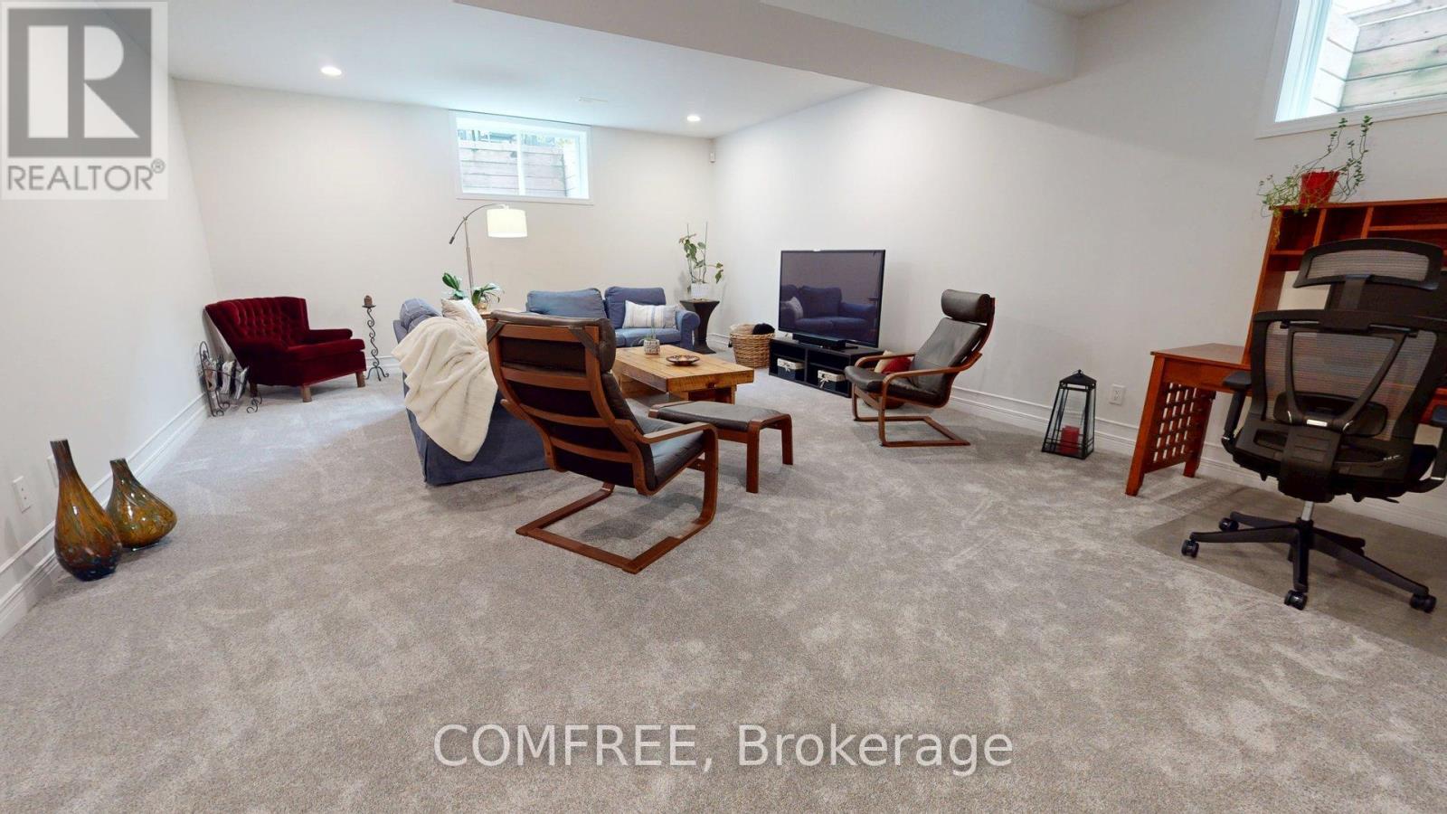 176 Solera Circle Property Photo 18