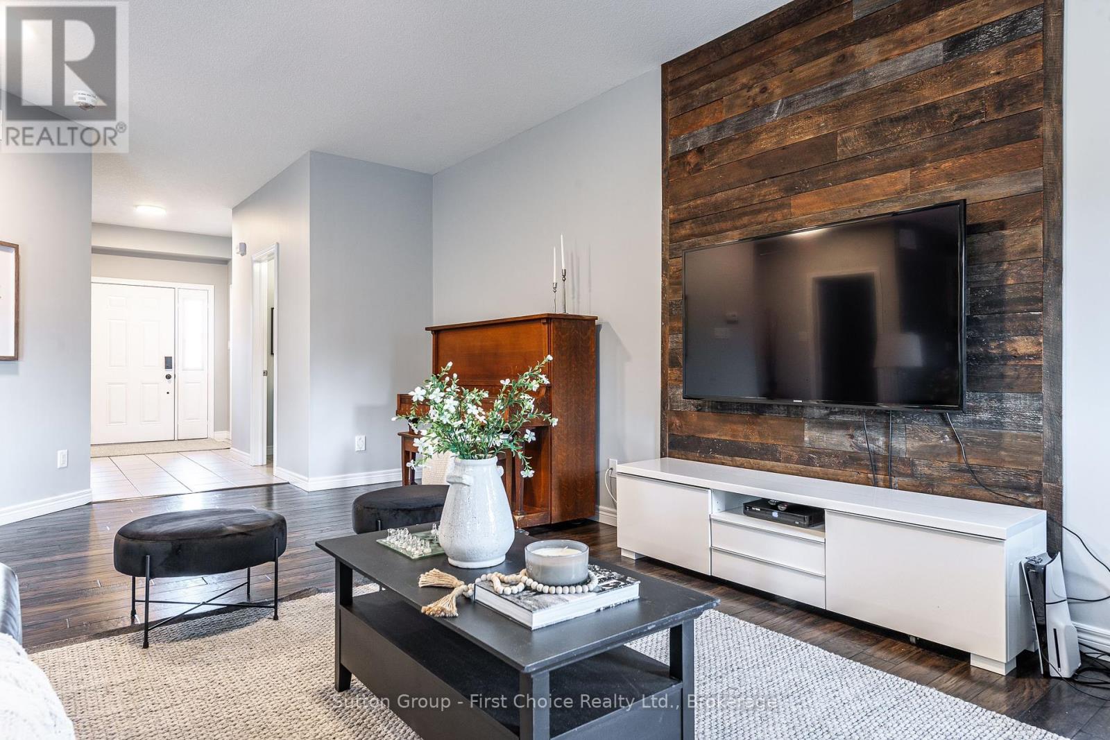 95 Brown Street Property Photo 10