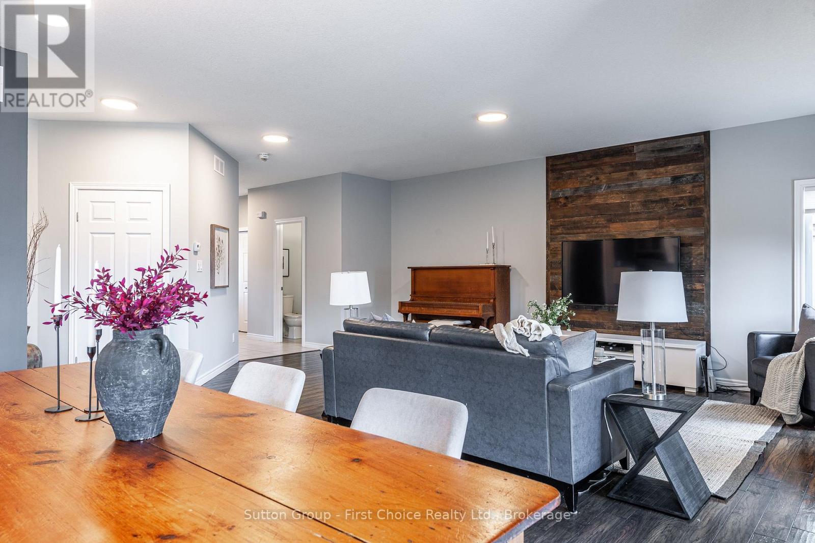 95 Brown Street Property Photo 15