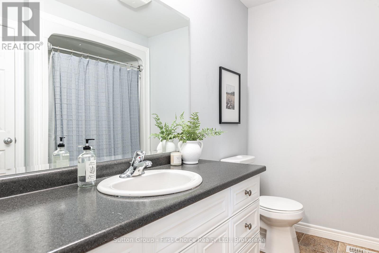 95 Brown Street Property Photo 27