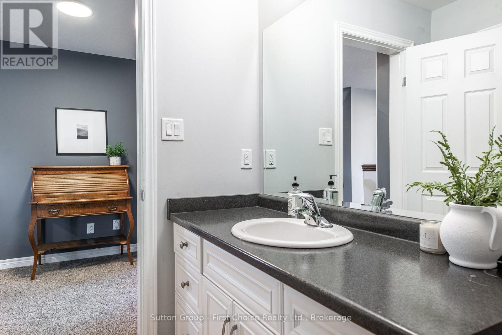 95 Brown Street Property Photo 28