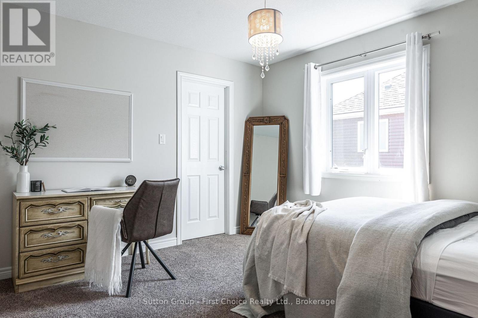 95 Brown Street Property Photo 36
