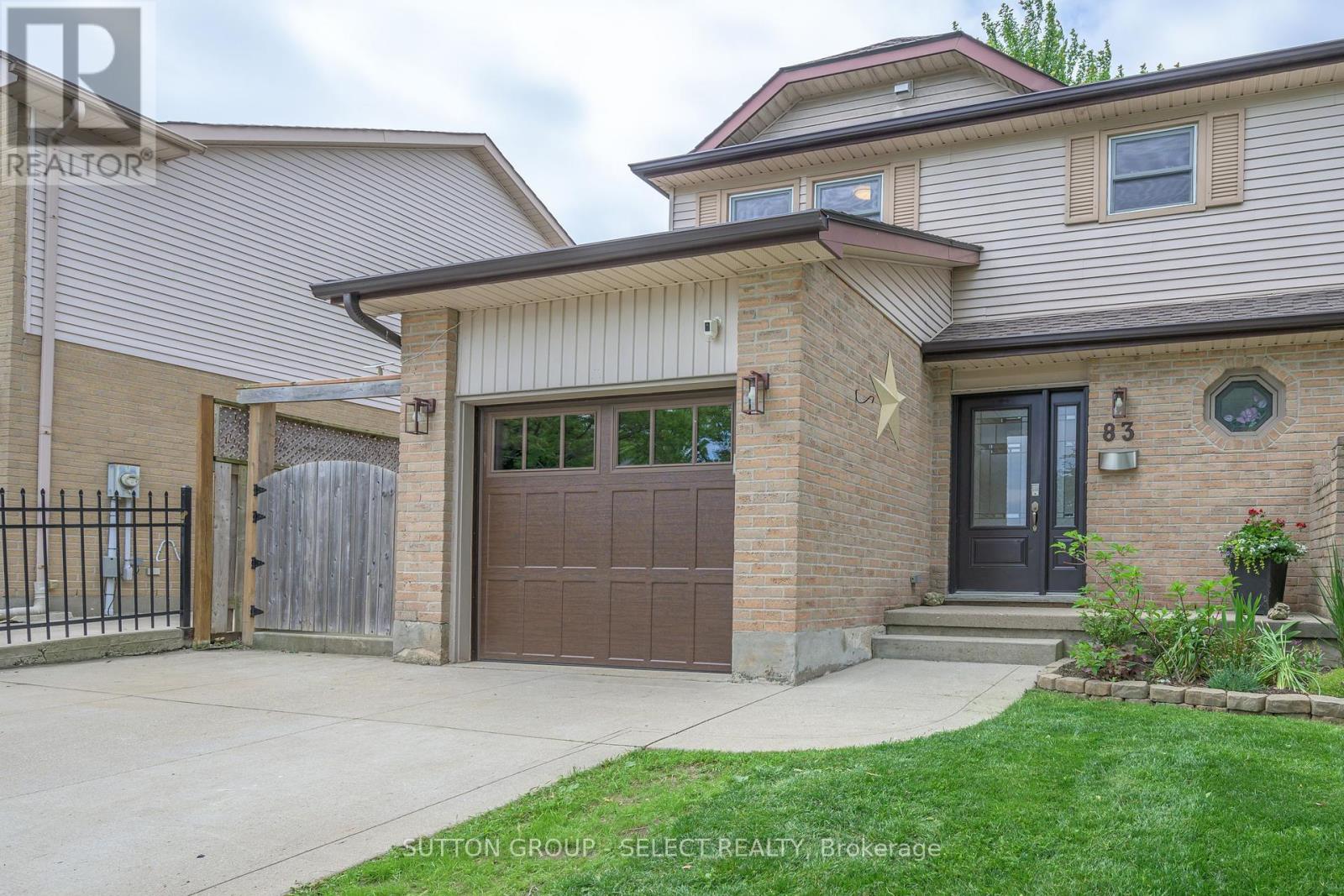 83 Erica Crescent Property Photo 1