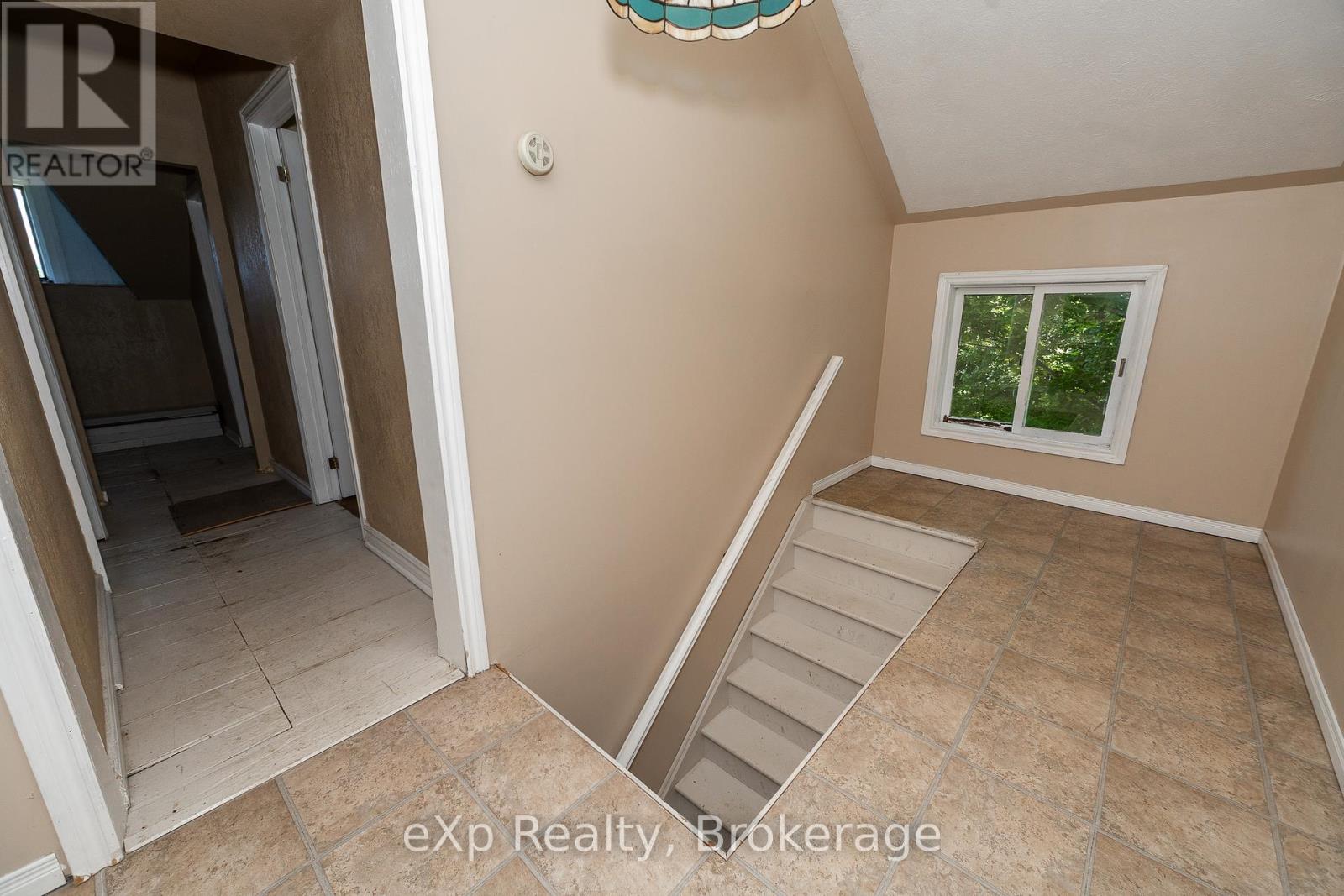 463086 Concession 24 Property Photo 32