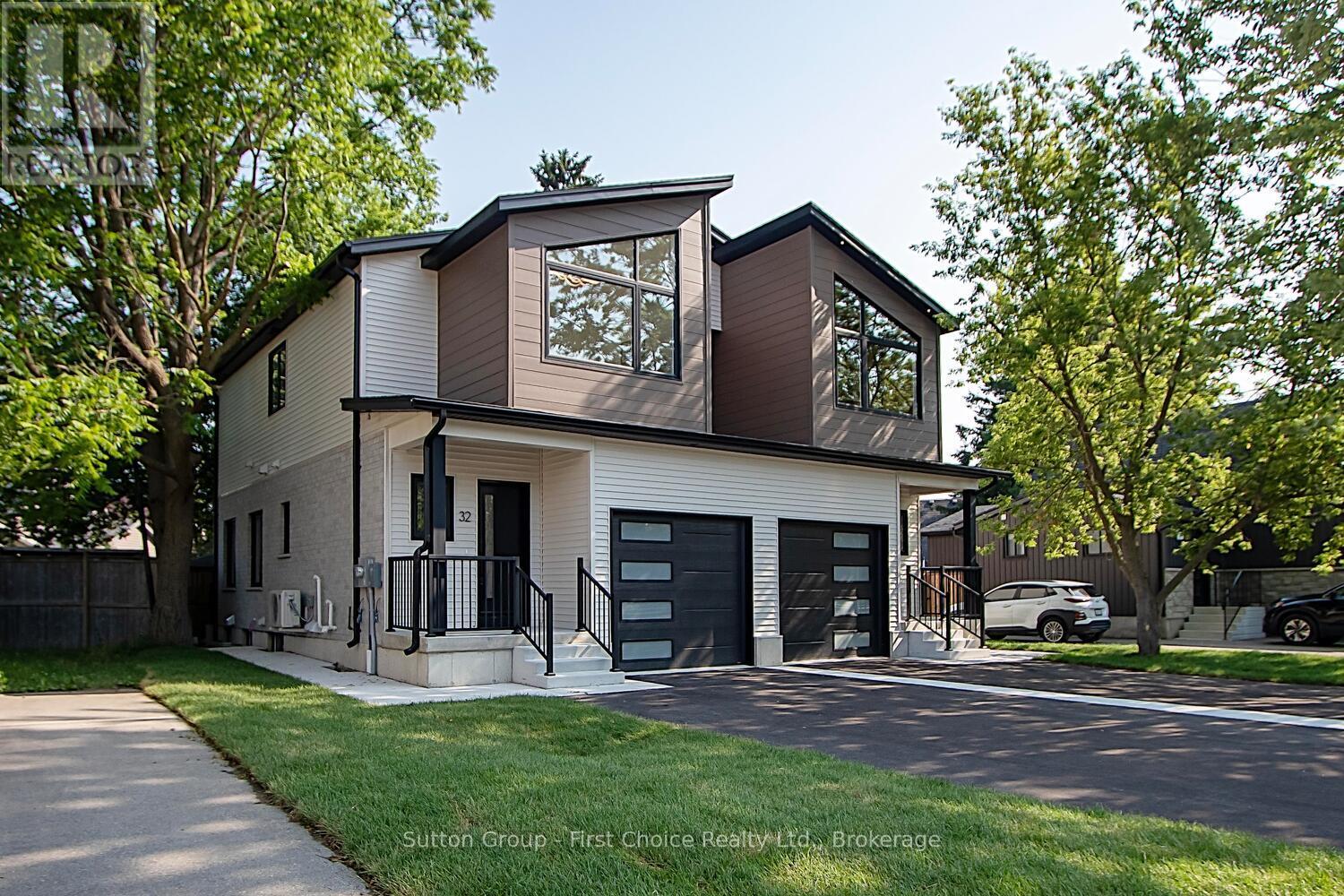 32 Cobourg Lane Property Photo 1