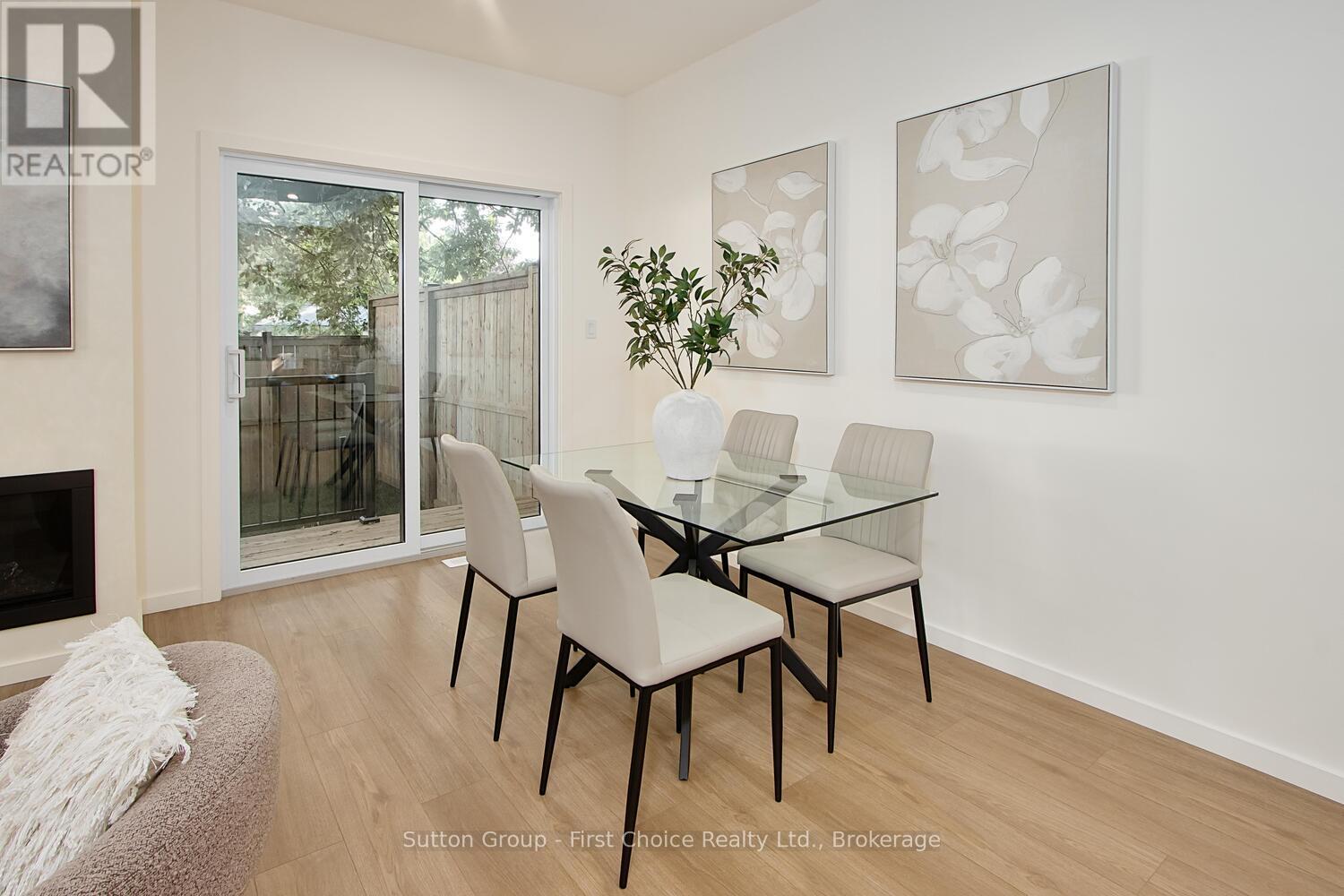 32 Cobourg Lane Property Photo 8