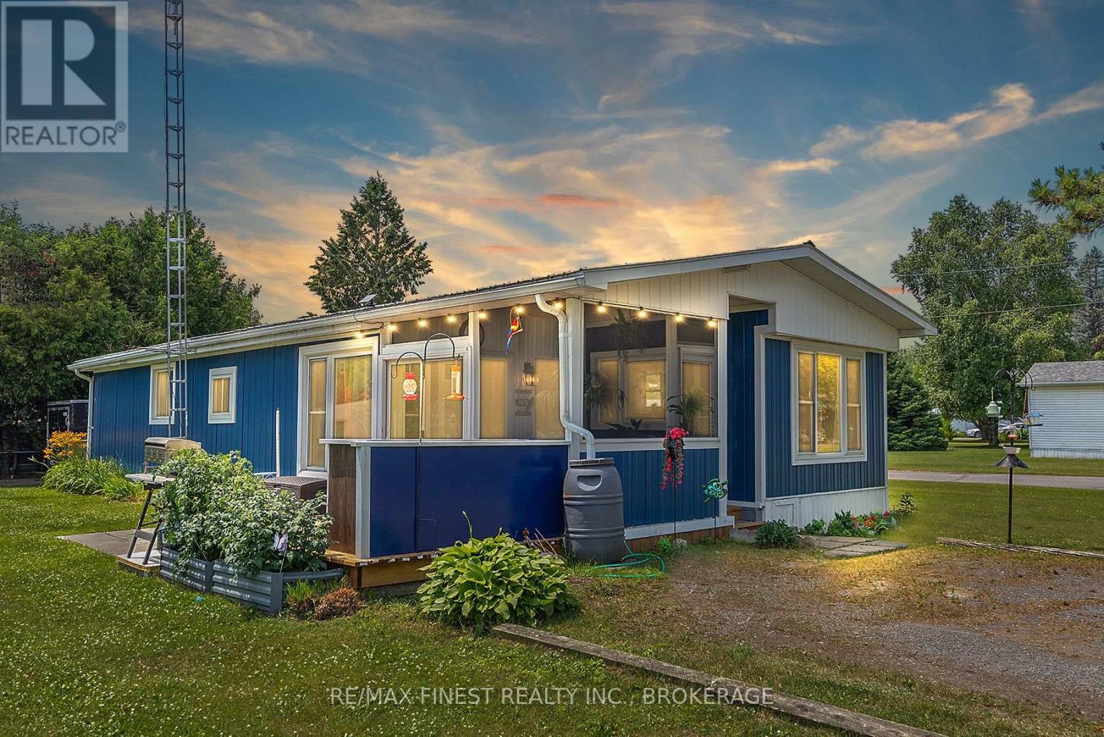 4327 ELM STREET Property Photo 1