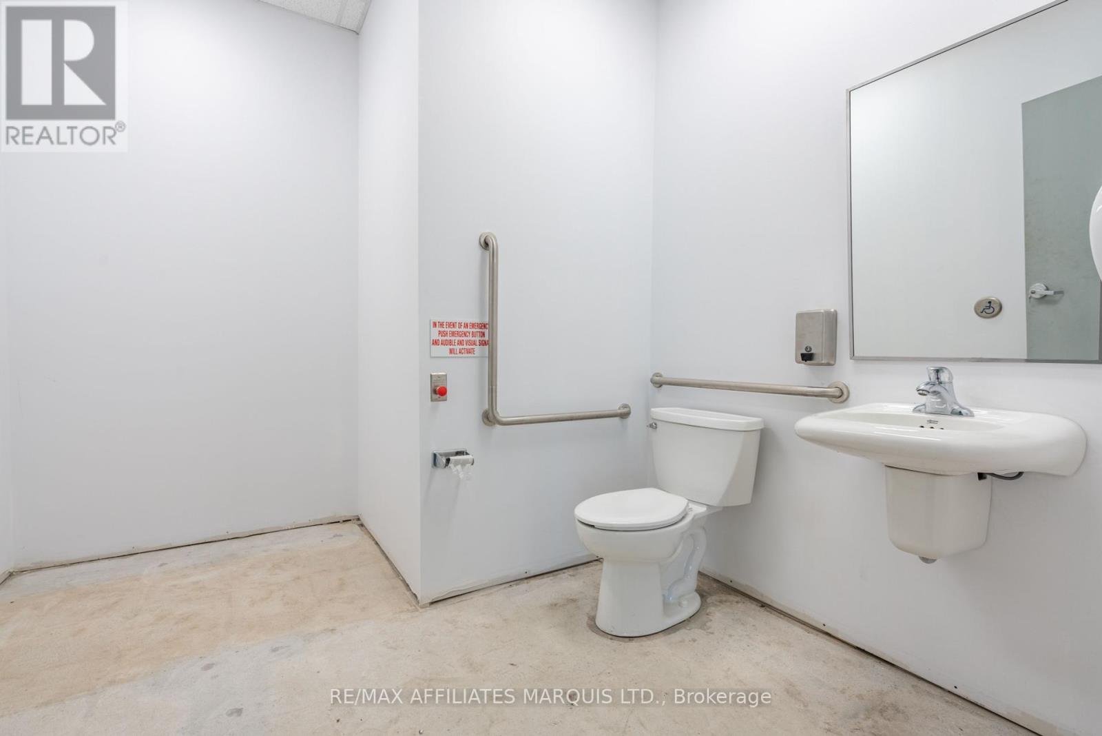 550 Stewart Boulevard Property Photo 15
