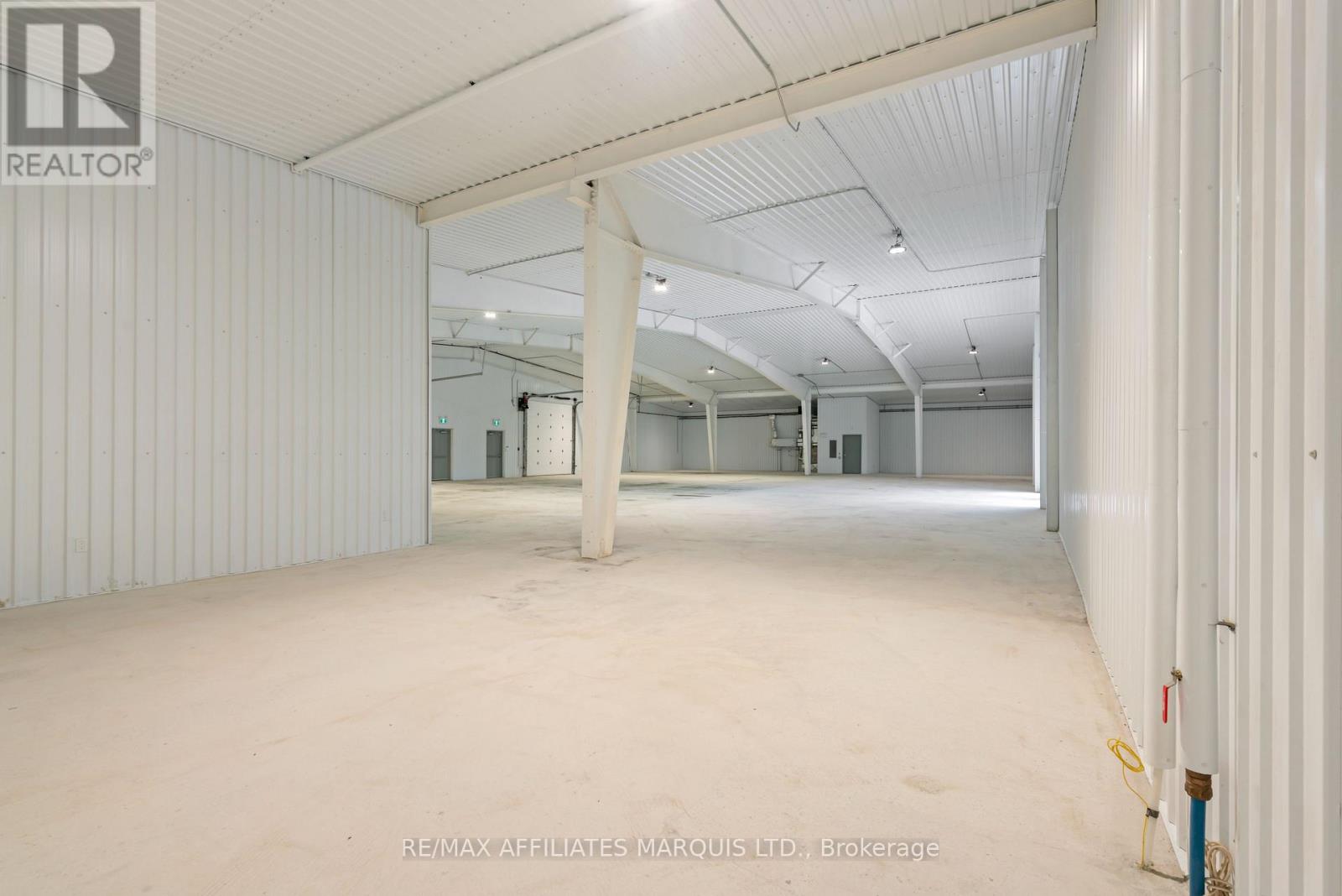 550 Stewart Boulevard Property Photo 17