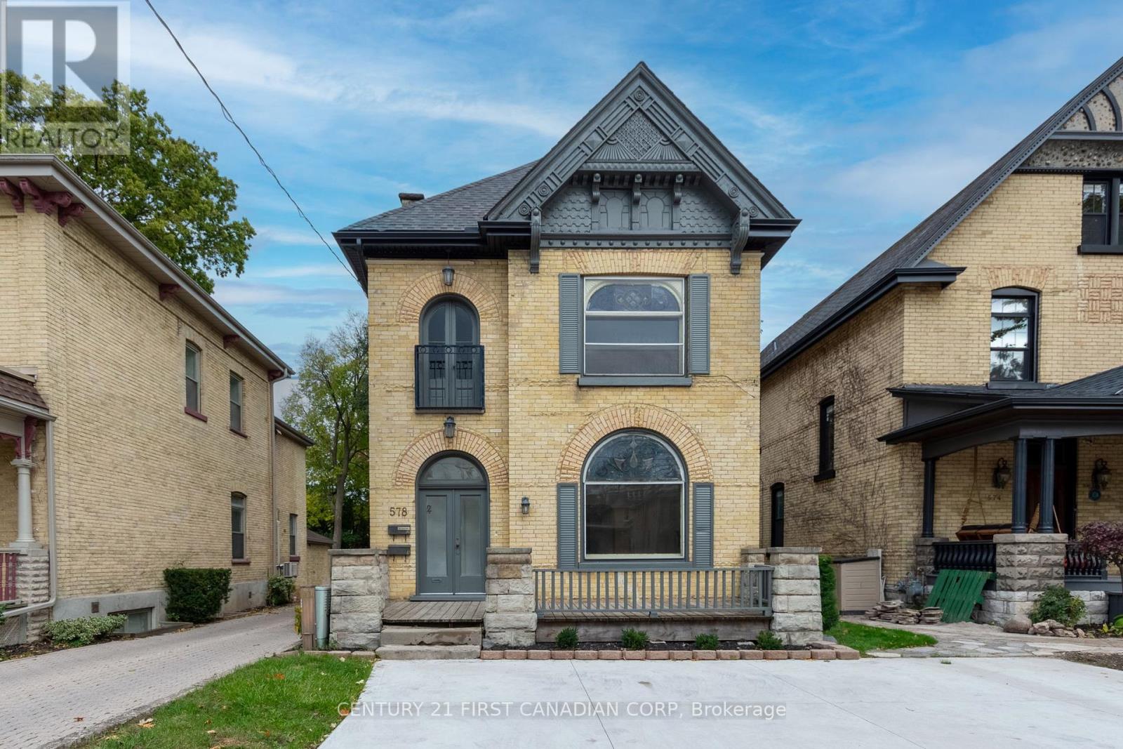 578 WATERLOO STREET Property Photo 1