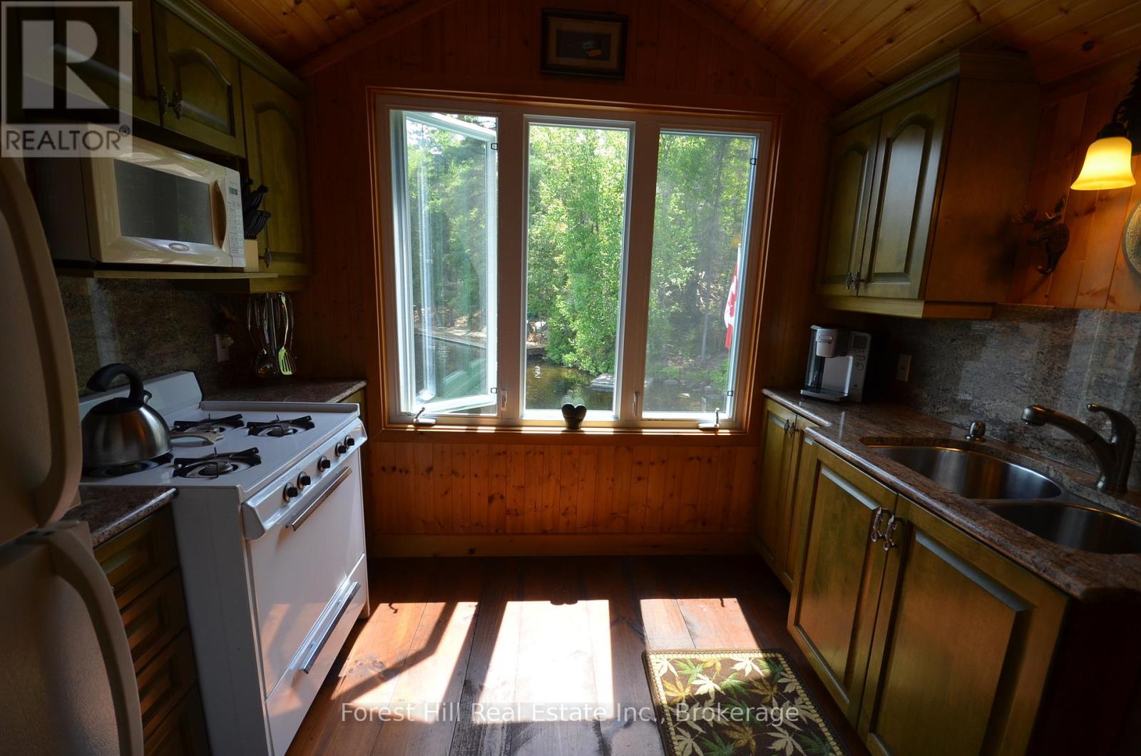 10365 Rabbit Property Photo 20