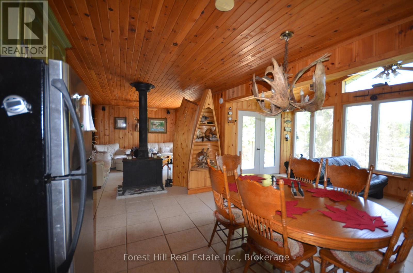 10365 Rabbit Property Photo 23