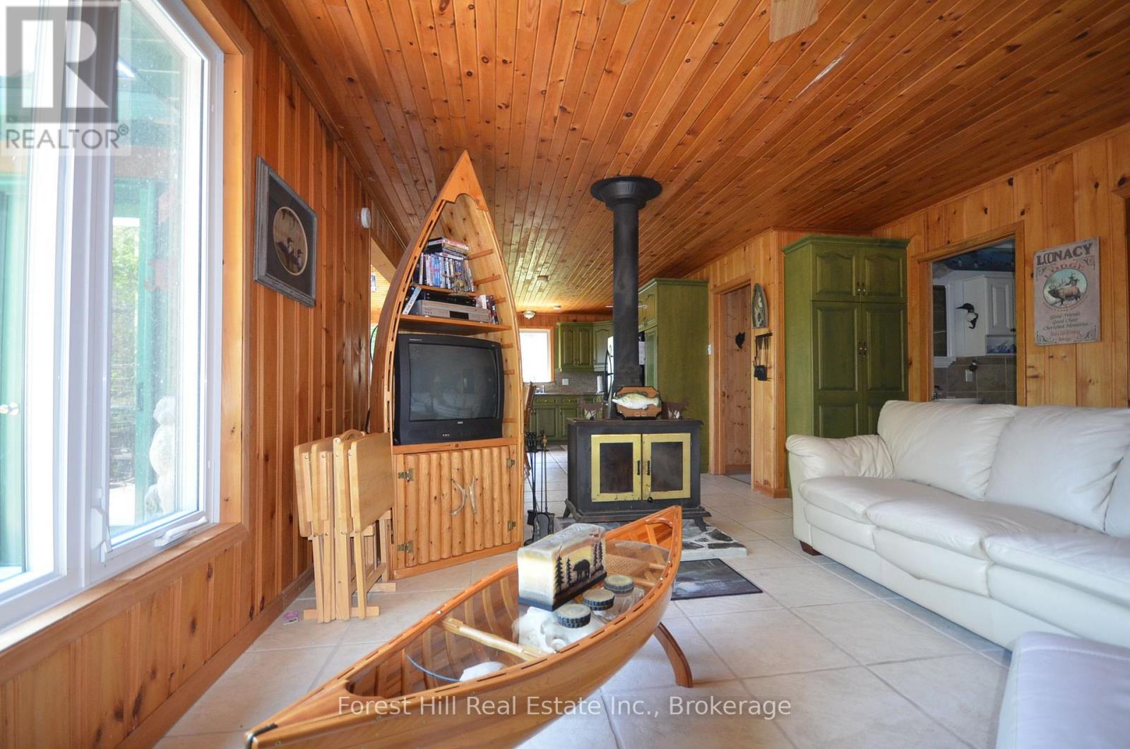 10365 Rabbit Property Photo 24
