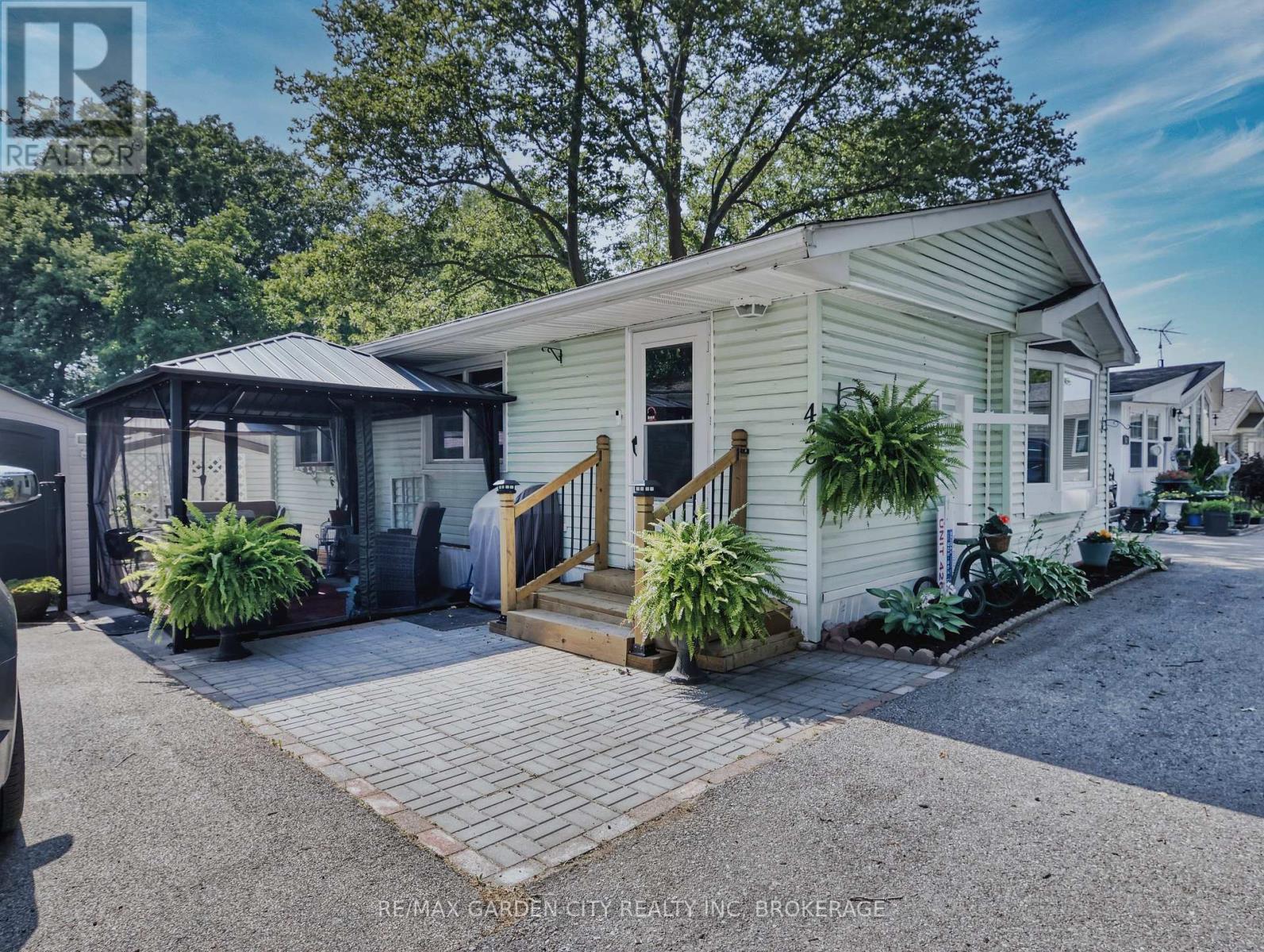 426 - 23 FOUR MILE CREEK ROAD Property Photo 1