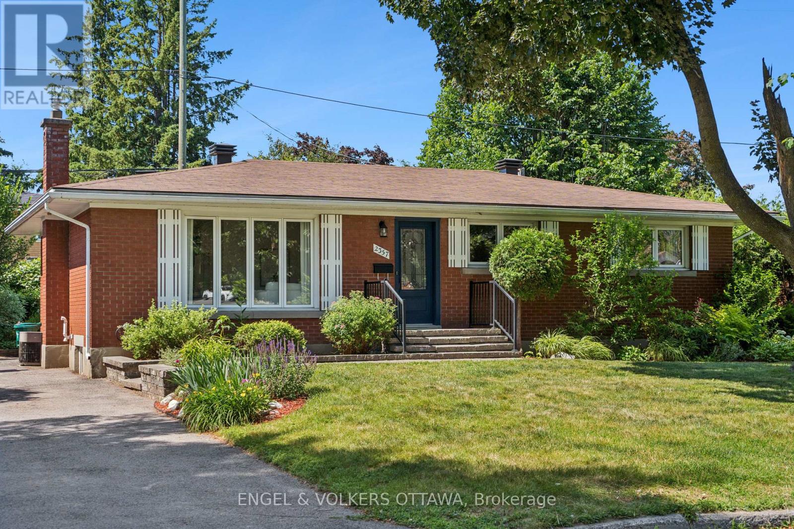 2357 SHELDON AVENUE Property Photo 1
