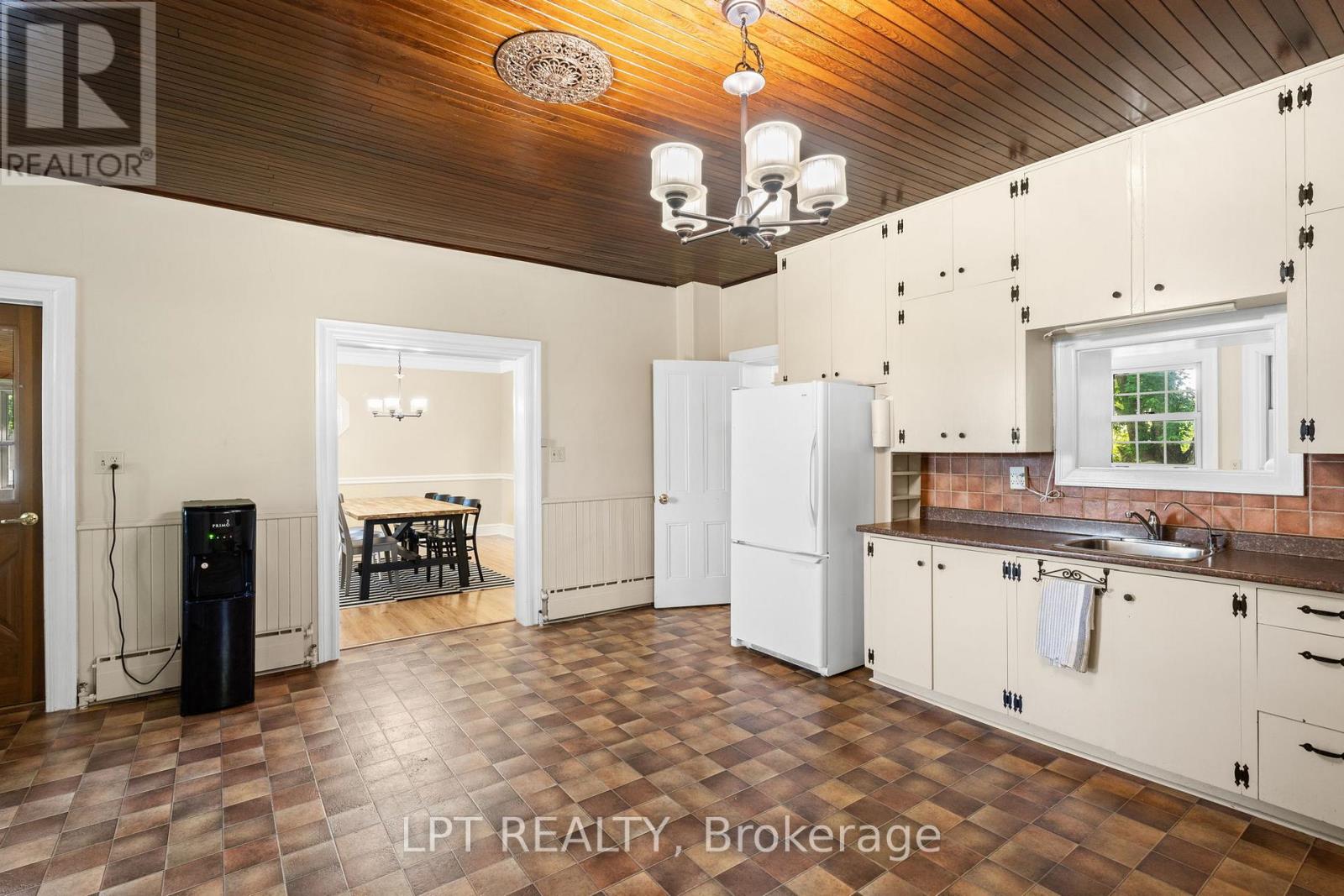 7928 Jock Trail Property Photo 13
