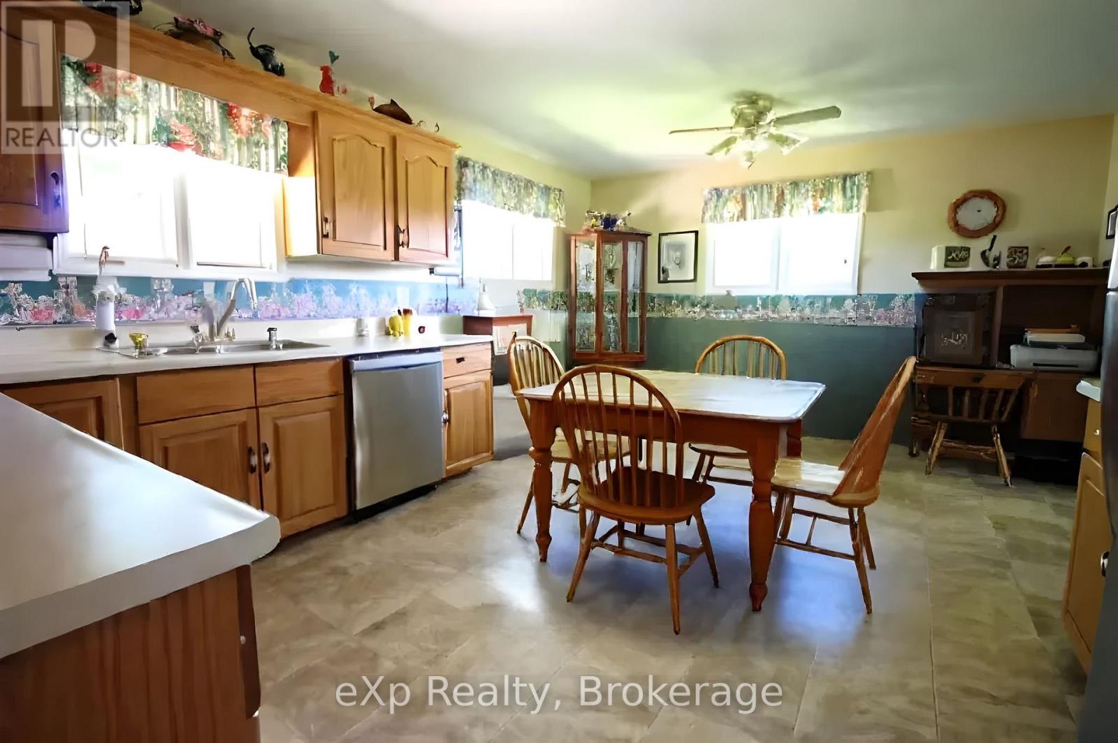 544267 Bell's Lake Road Property Photo 4