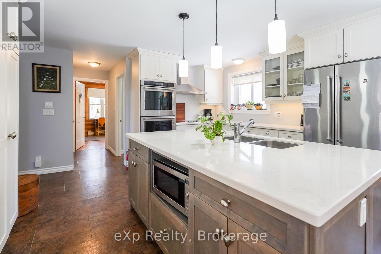 1483 Highway 6 Property Photo 12
