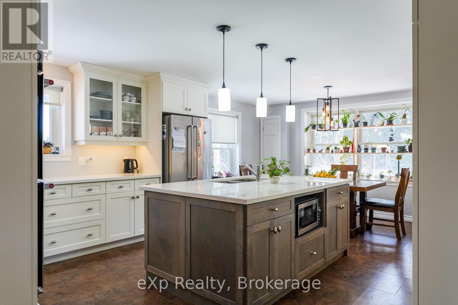 1483 Highway 6 Property Photo 14