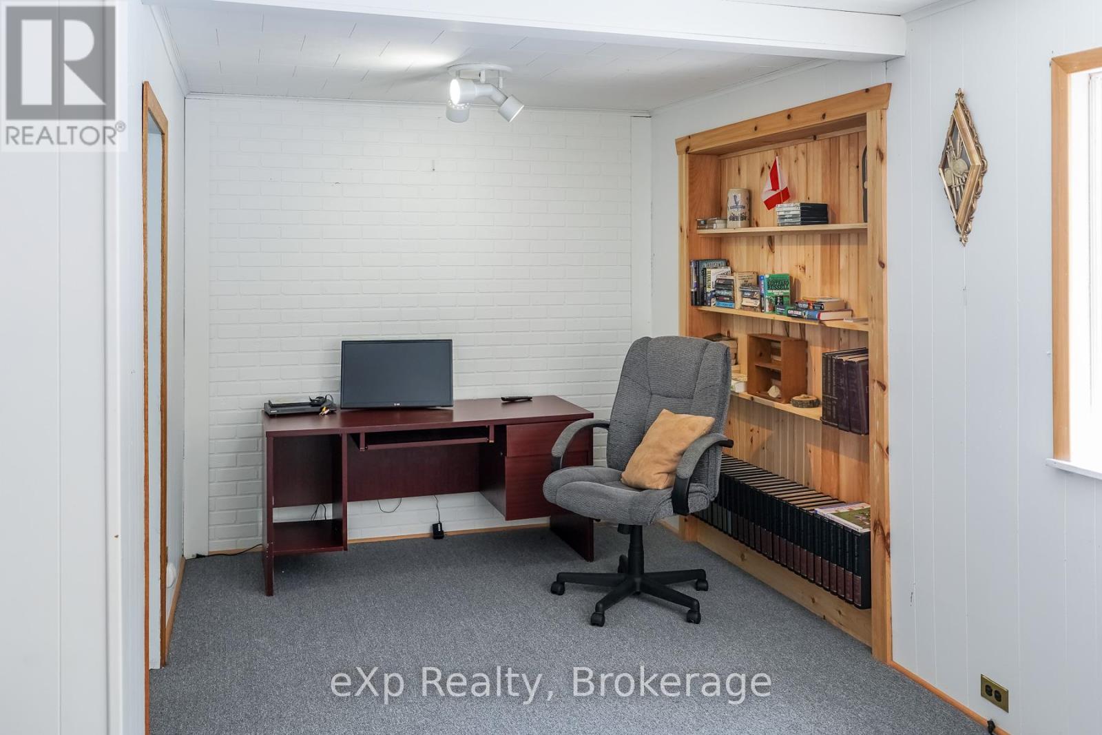 1483 Highway 6 Property Photo 35
