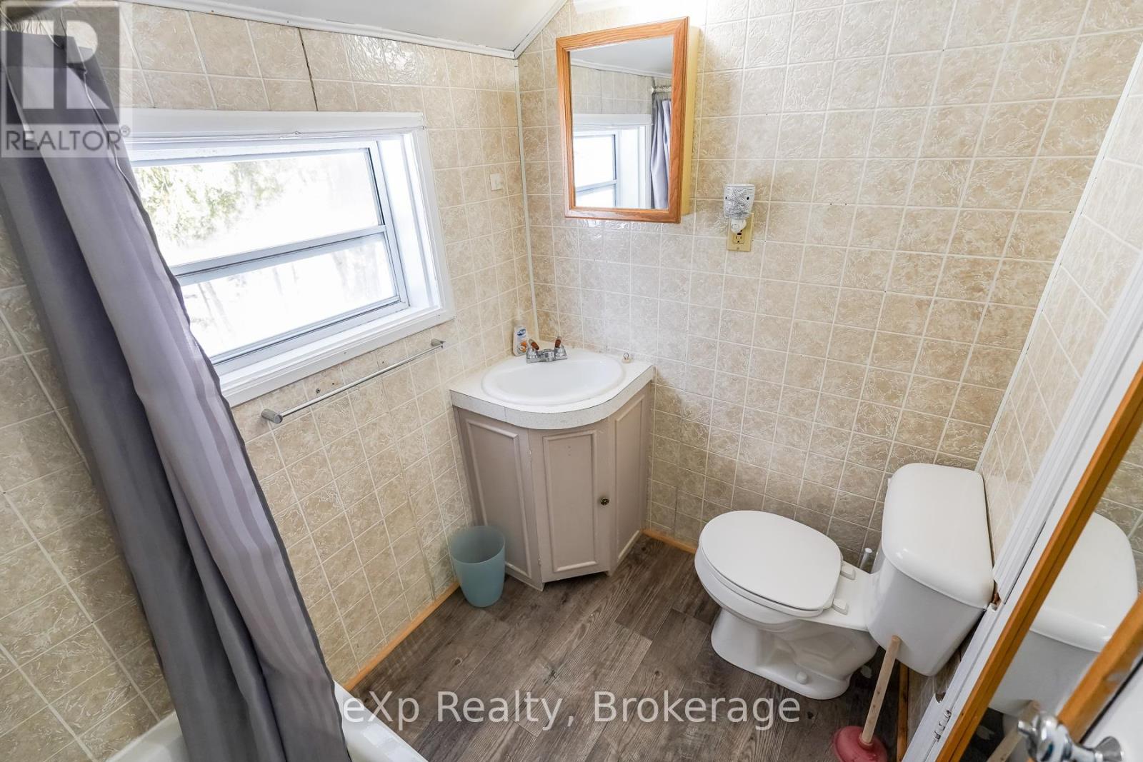 1483 Highway 6 Property Photo 40