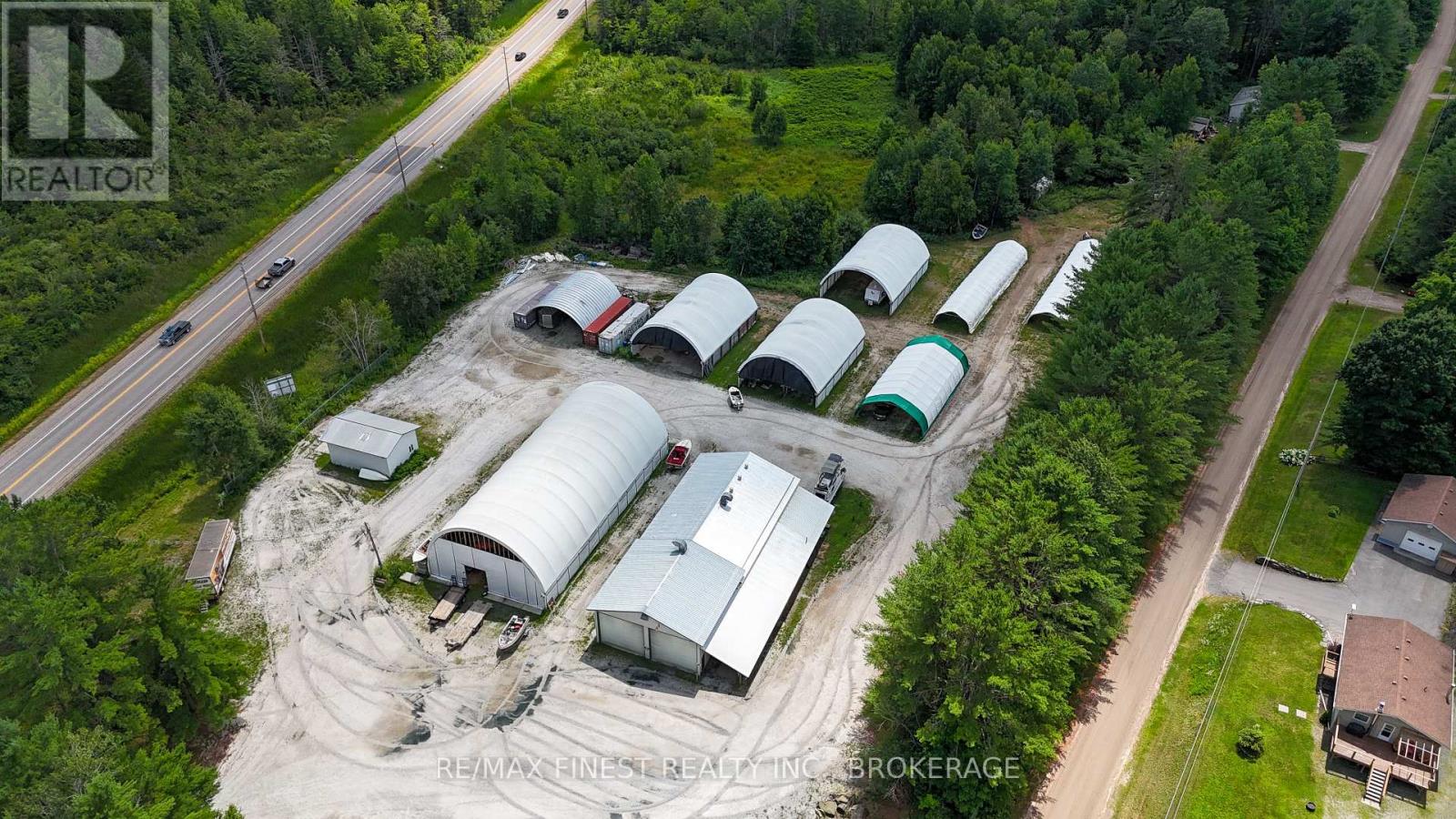 12706 Highway 41 Property Photo 1