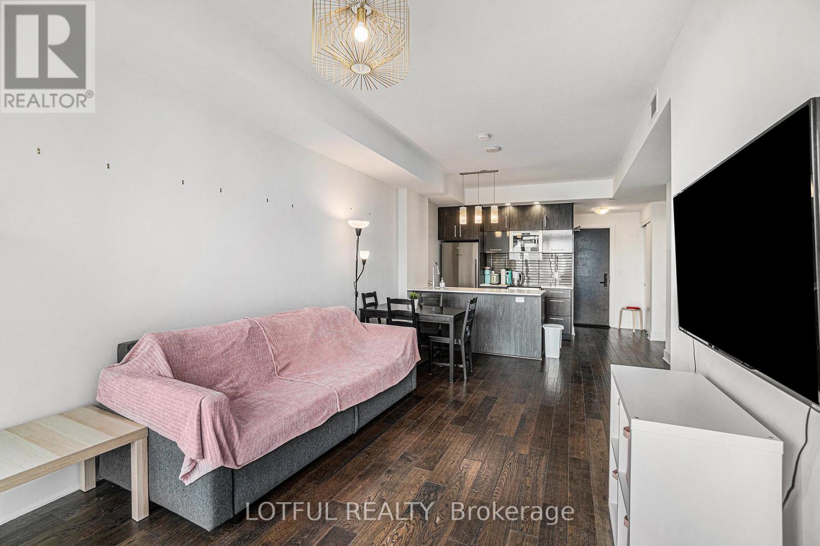 255 Bay Street #1604 Property Photo 6