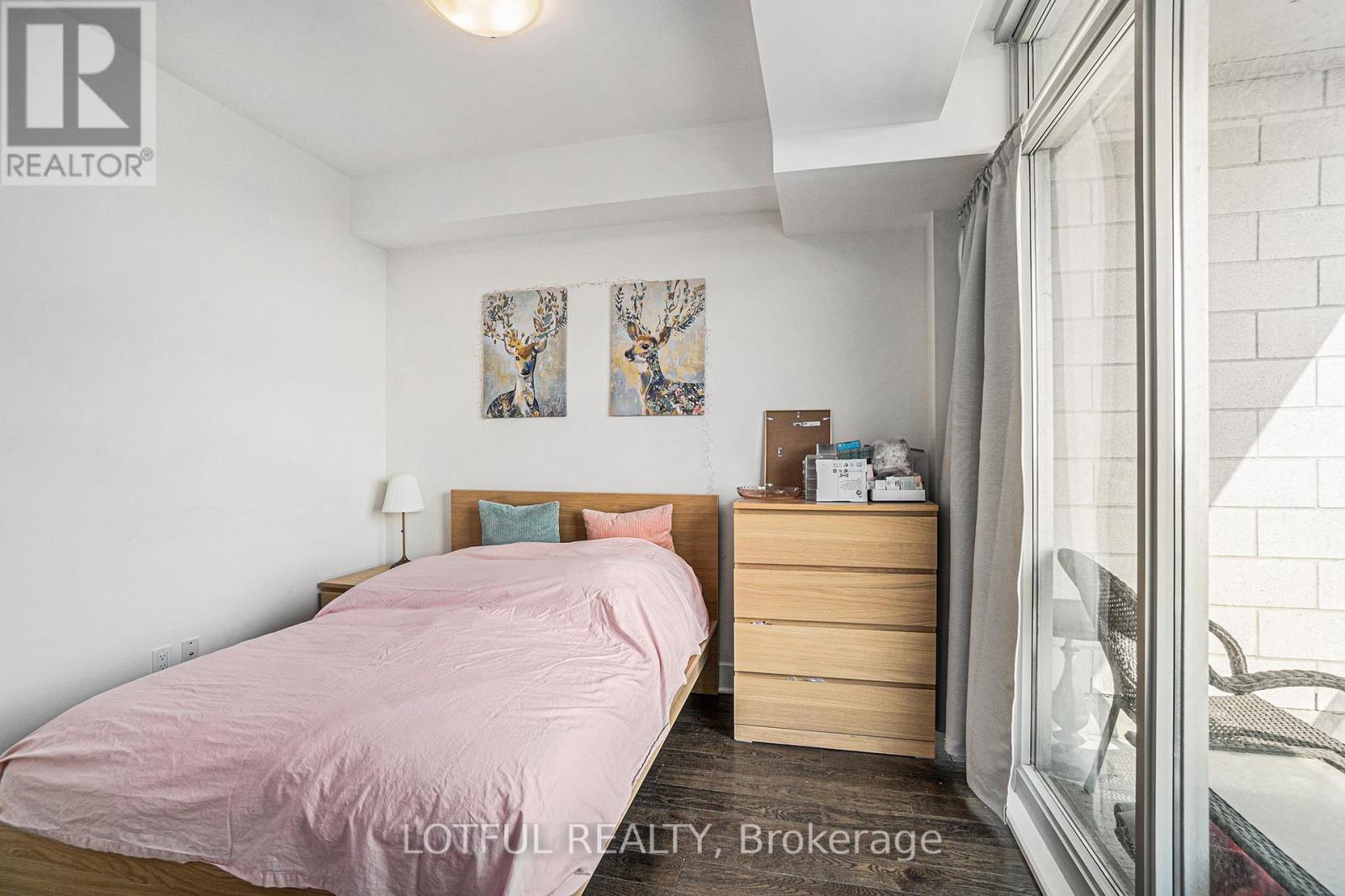 255 Bay Street #1604 Property Photo 10