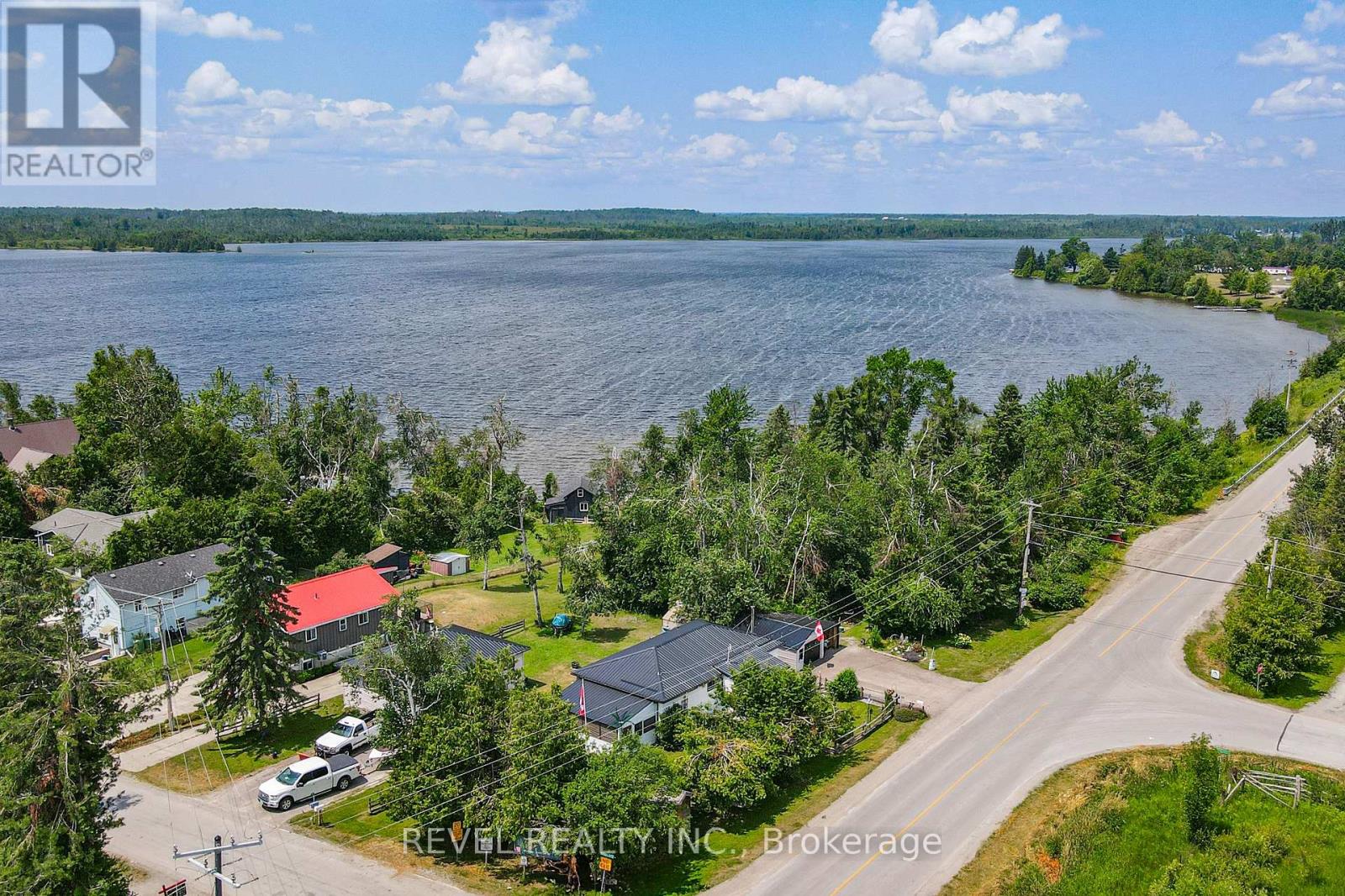 883 Centennial Park Road Property Photo 1