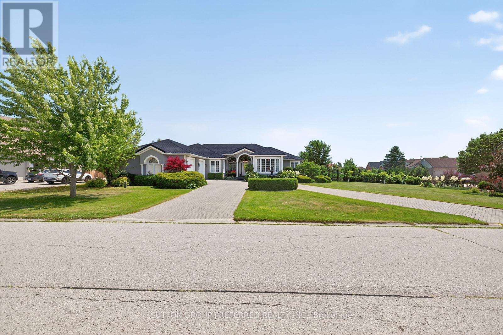 31 HILLVIEW DRIVE Property Image