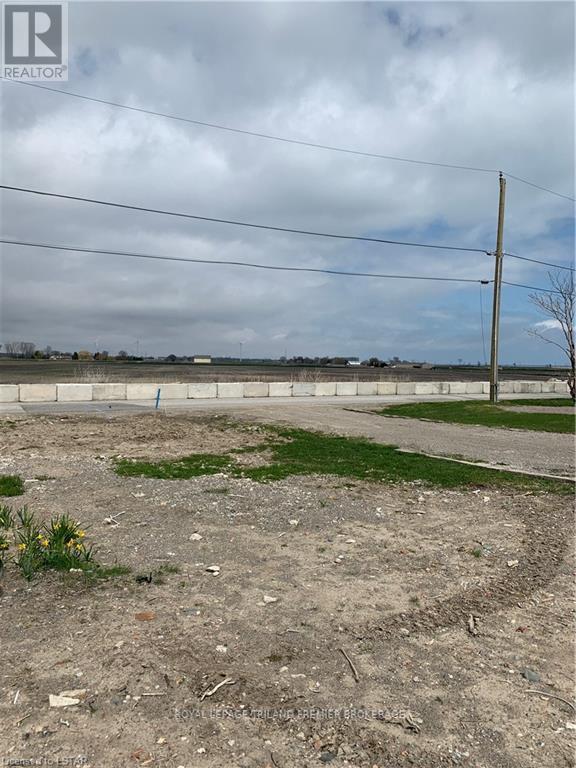 18094 Erie Shore Drive Property Photo 8