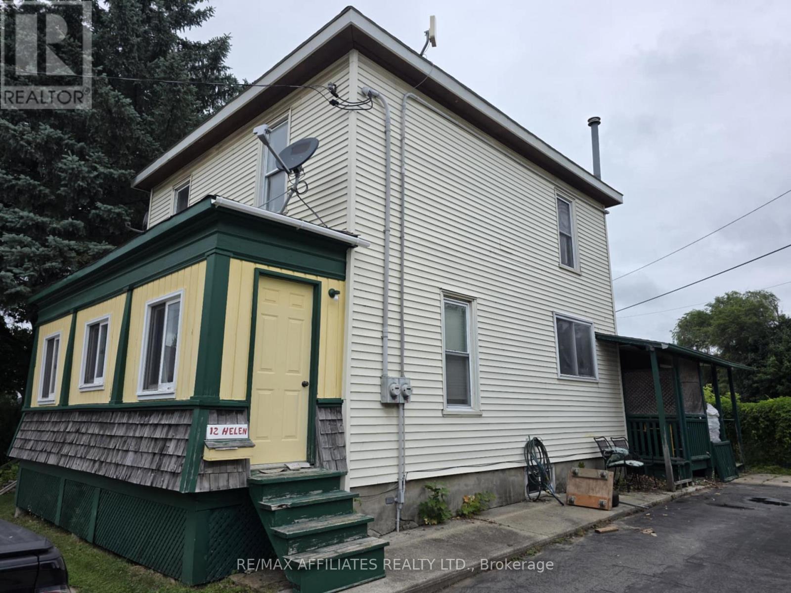 12 HELEN STREET Property Photo 1