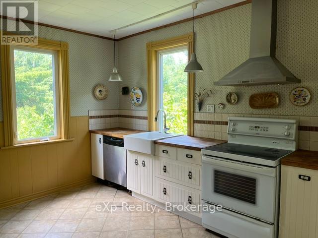 4558803 Concession 3b Property Photo 13