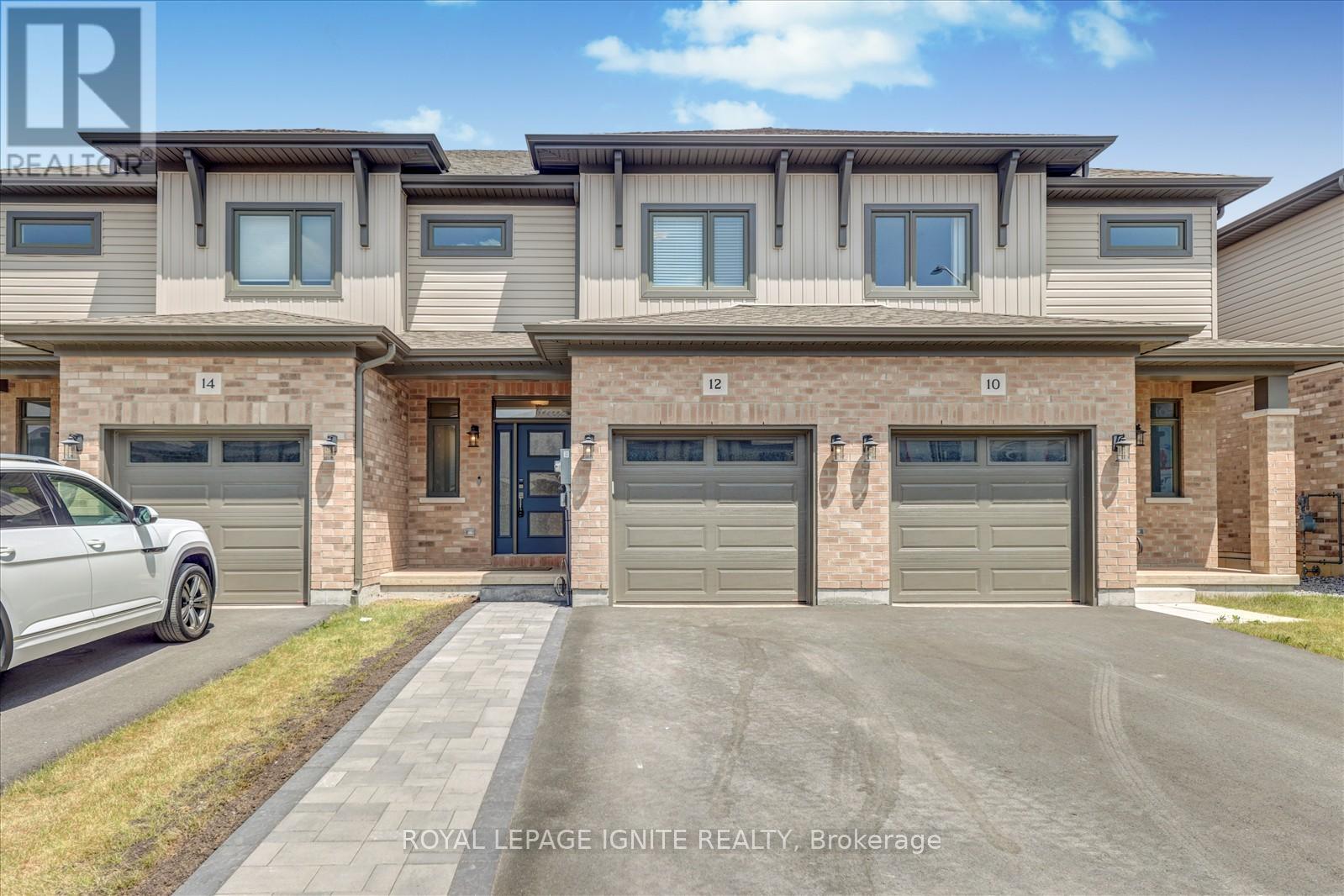 12 Otonabee Street Property Photo 1