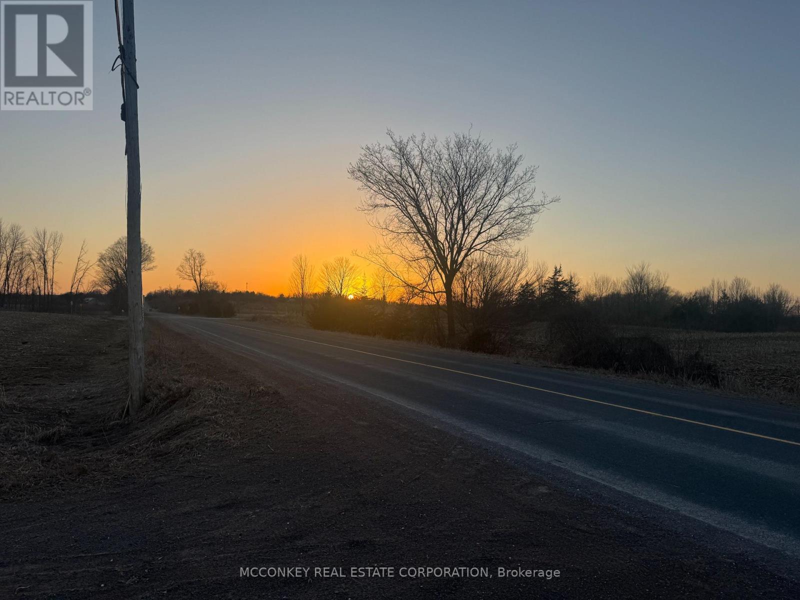 657 5th Line West Property Photo 9