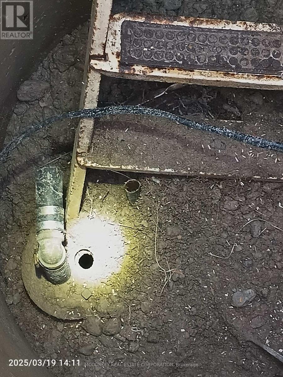 657 5th Line West Property Photo 15