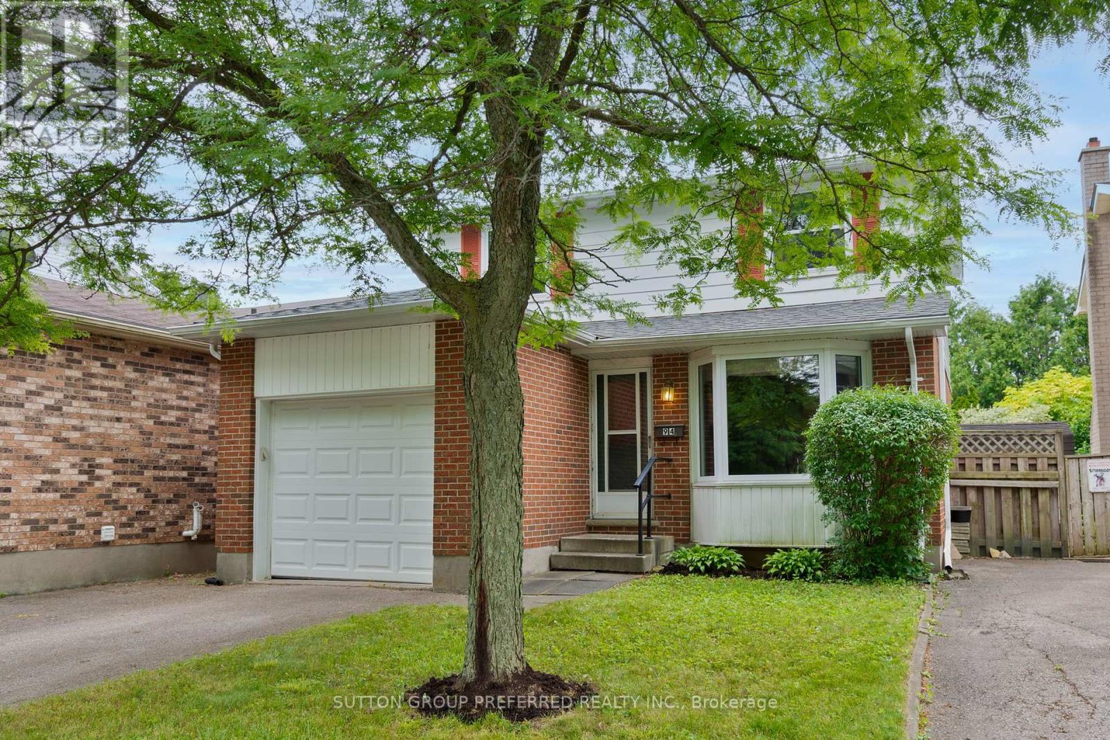 94 Olympic Crescent Property Photo