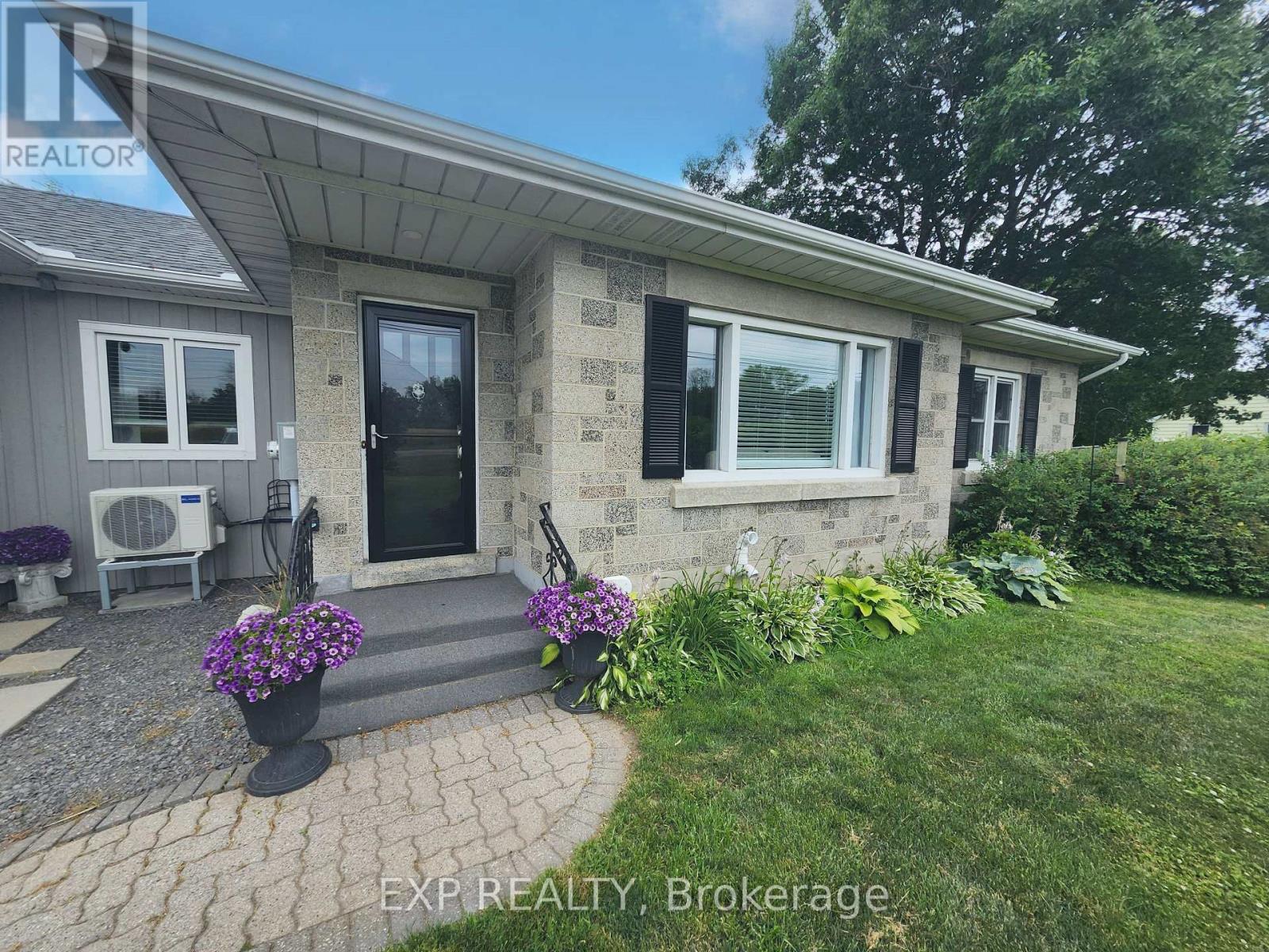 1433 County Rd 2 Road Property Photo 1
