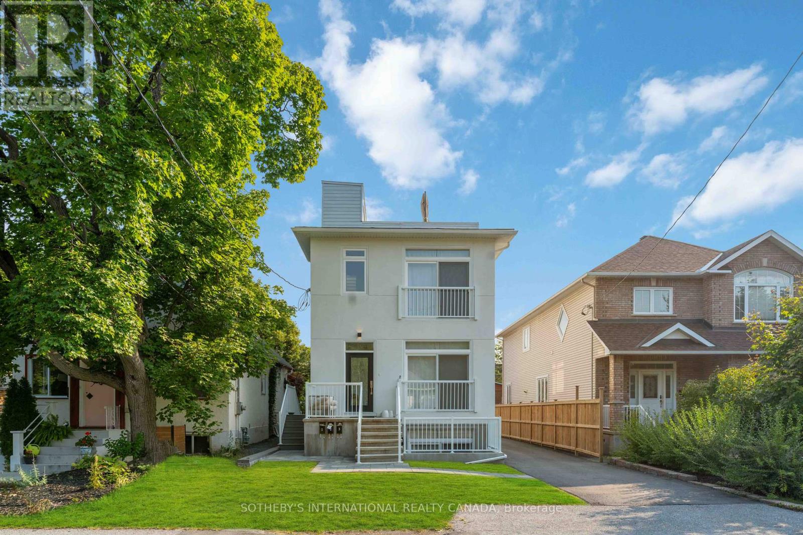 683 MELBOURNE AVENUE Property Photo 1