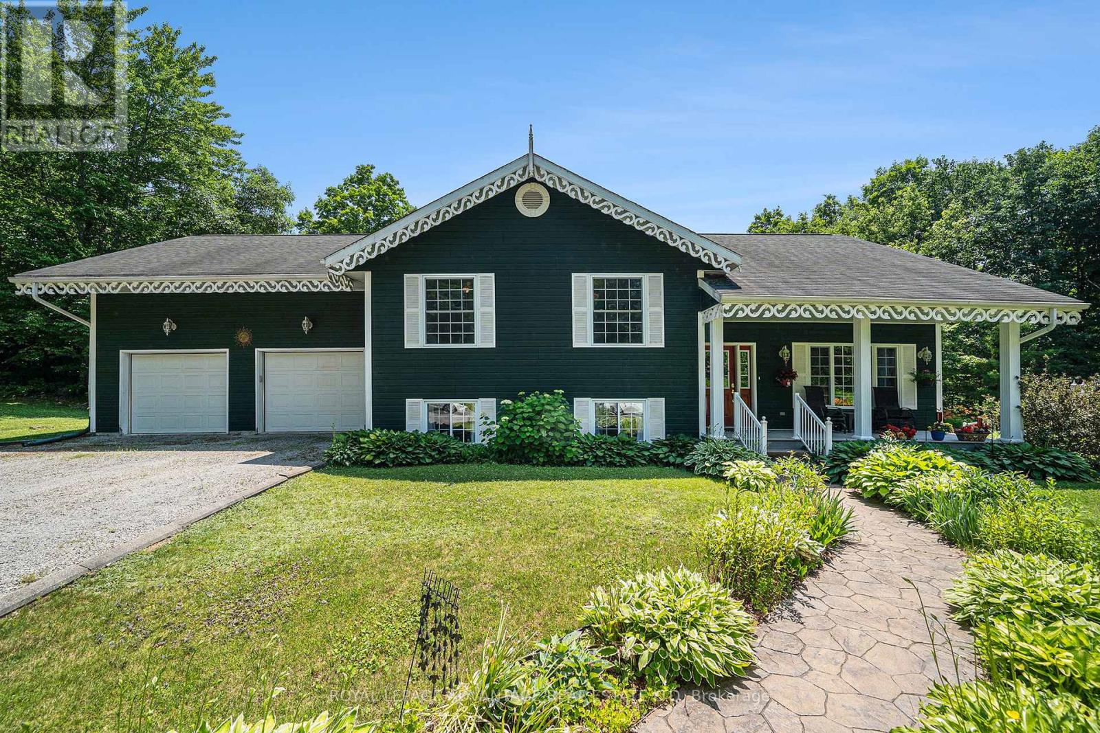 1037 BLUE HERON RIDGE Property Photo 1