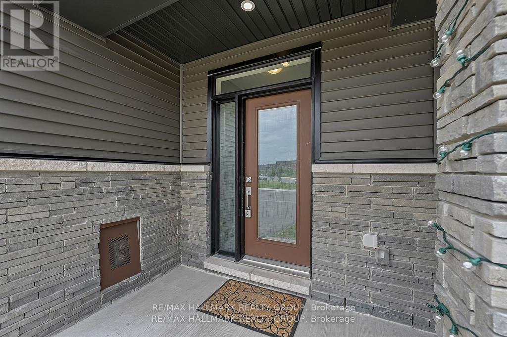 568 Prominence Way Property Photo 4