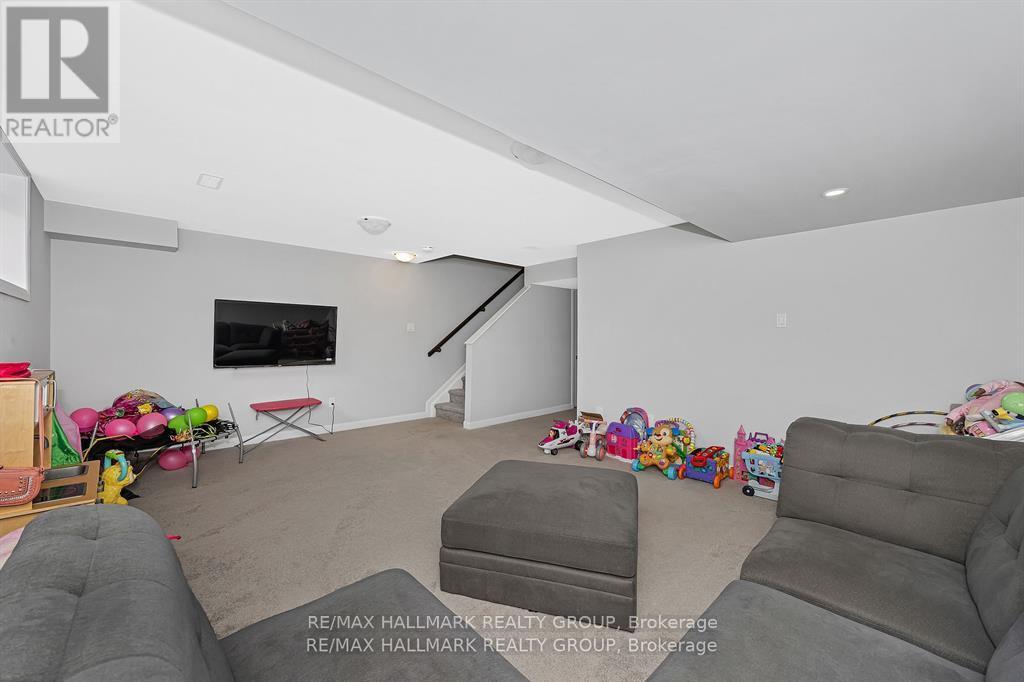 568 Prominence Way Property Photo 33