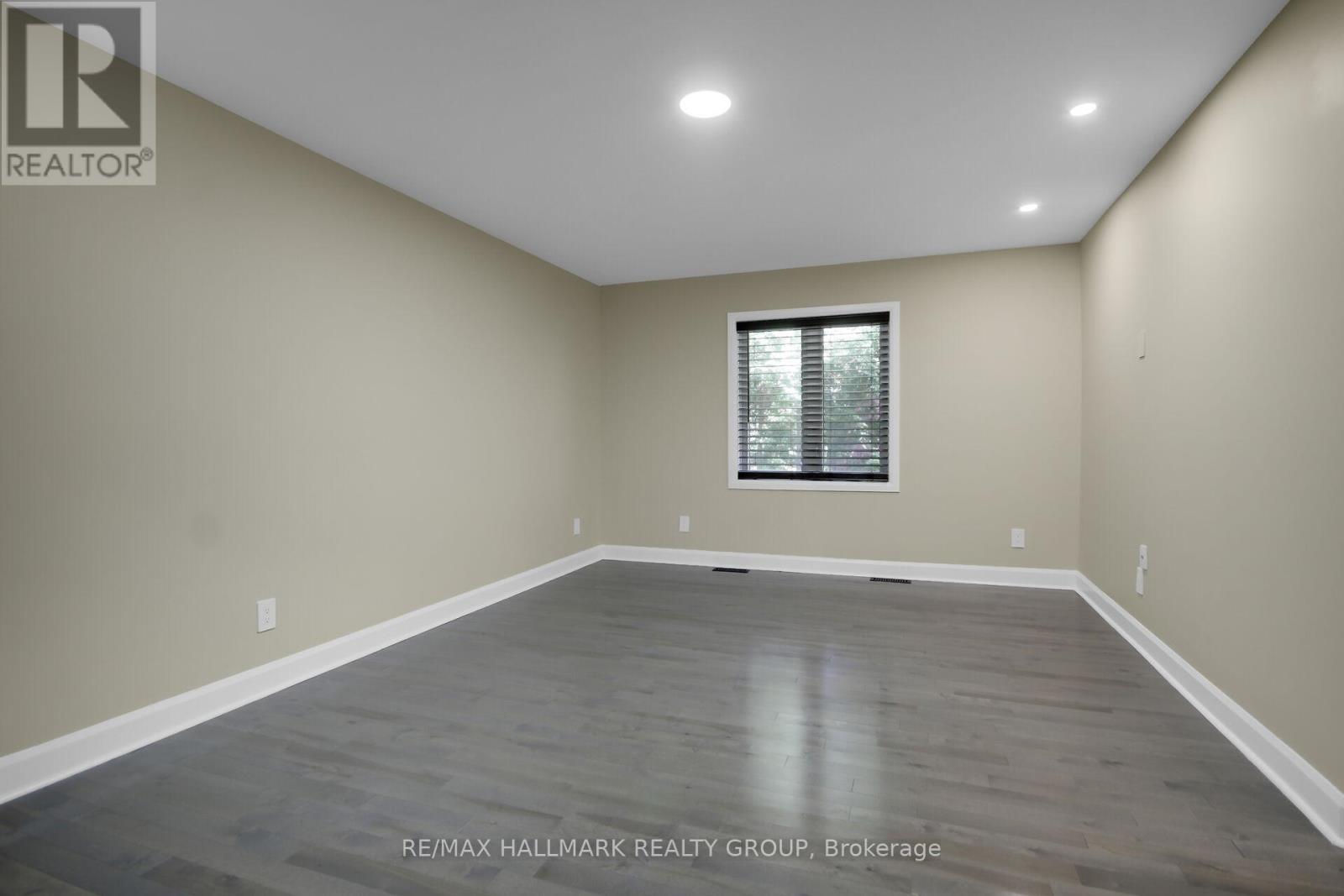 3253 Riverside Drive Property Photo 19