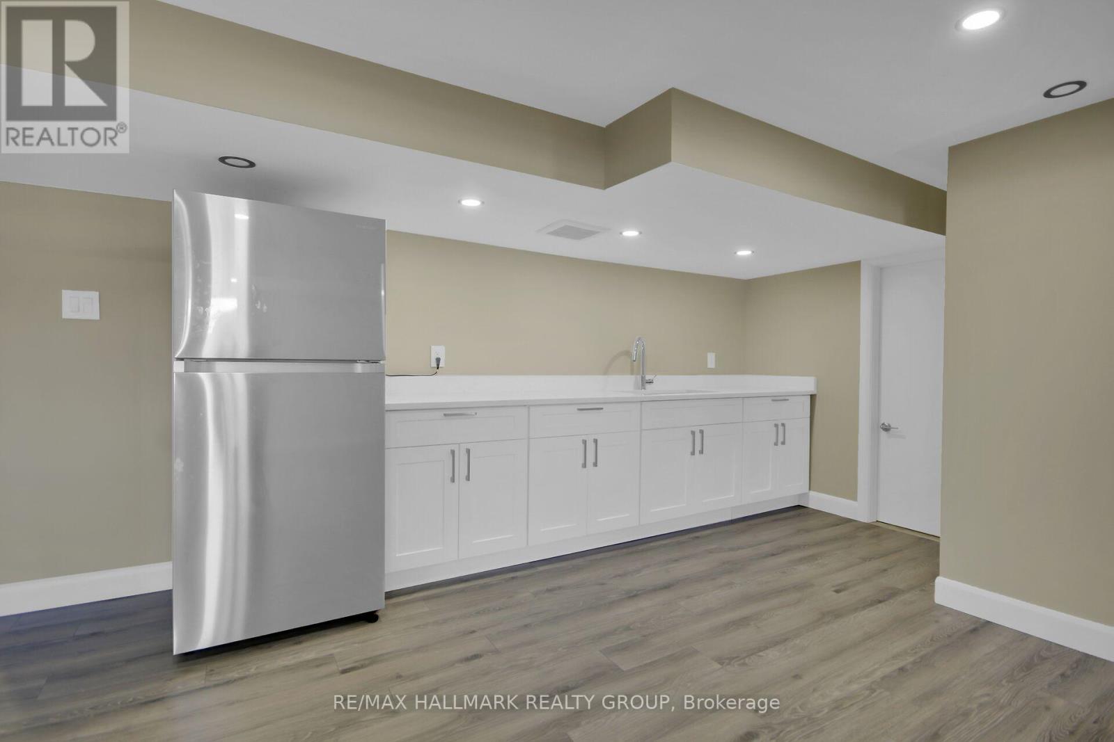 3253 Riverside Drive Property Photo 30